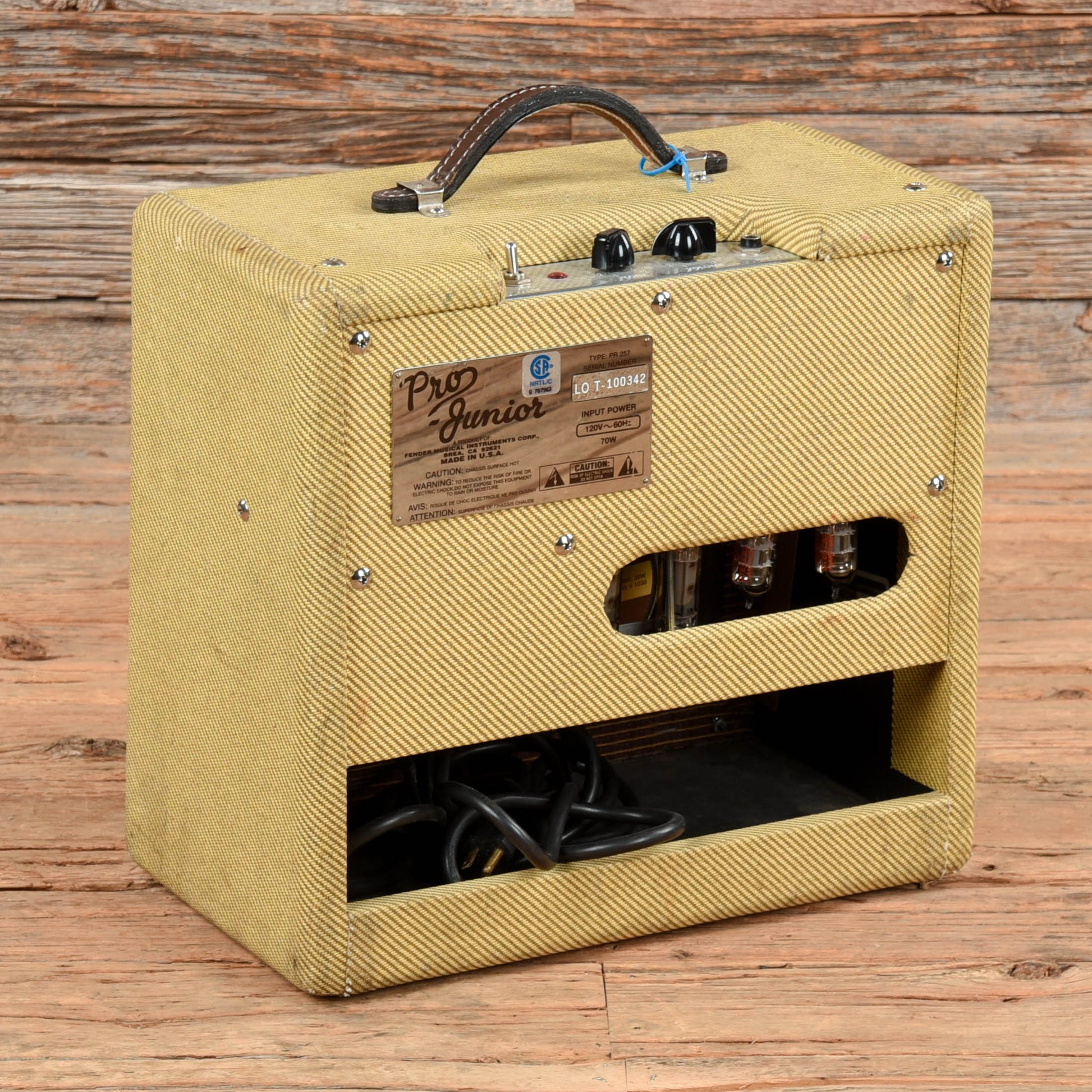 Fender Pro Junior 15-Watt 1x10" Guitar Combo