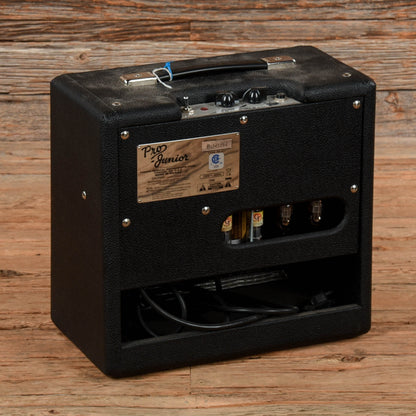 Fender Pro Junior 15-Watt 1x10" GuitarCombo