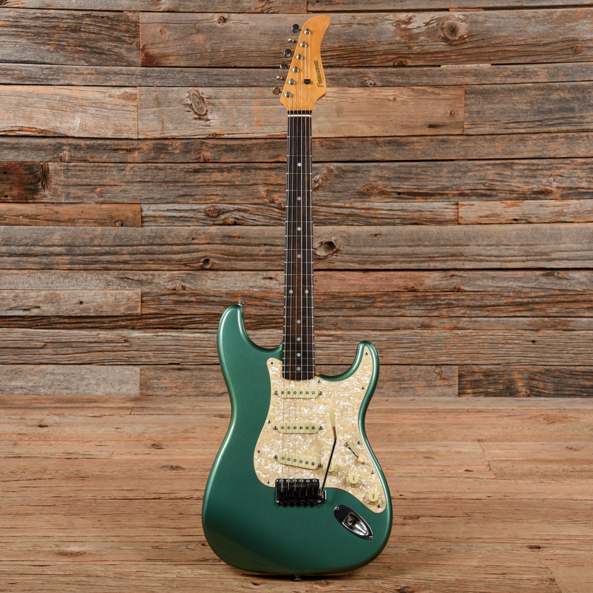Fernandes S-Style Green Metallic – Chicago Music Exchange