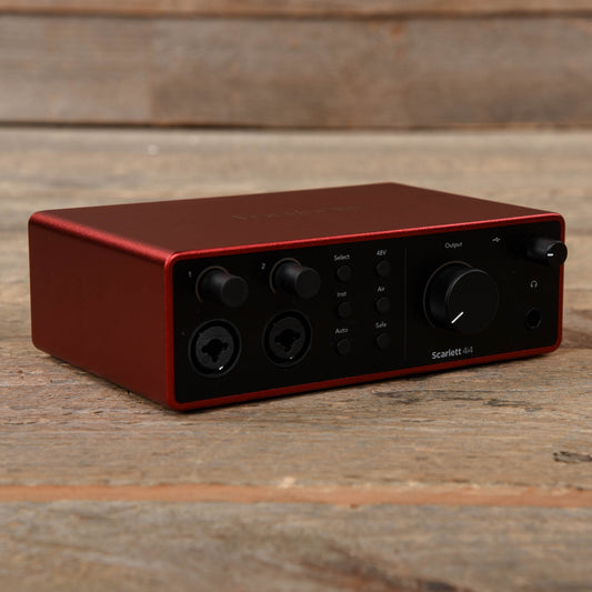 Focusrite Scarlett 4i4 4th Gen USB 4x4 Audio Interface Pro Audio / Interfaces
