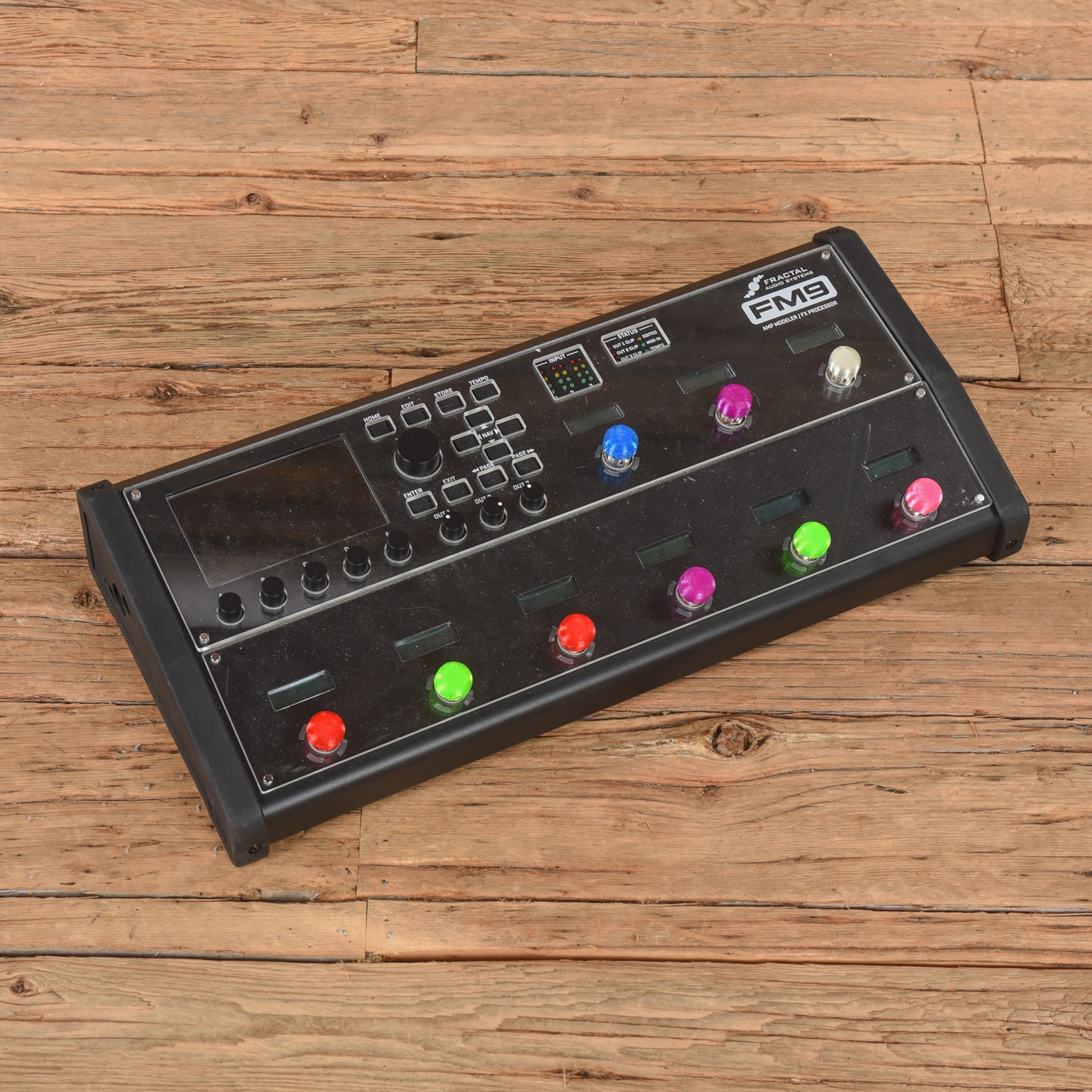 Fractal Audio Systems FM-9 – Chicago Music Exchange