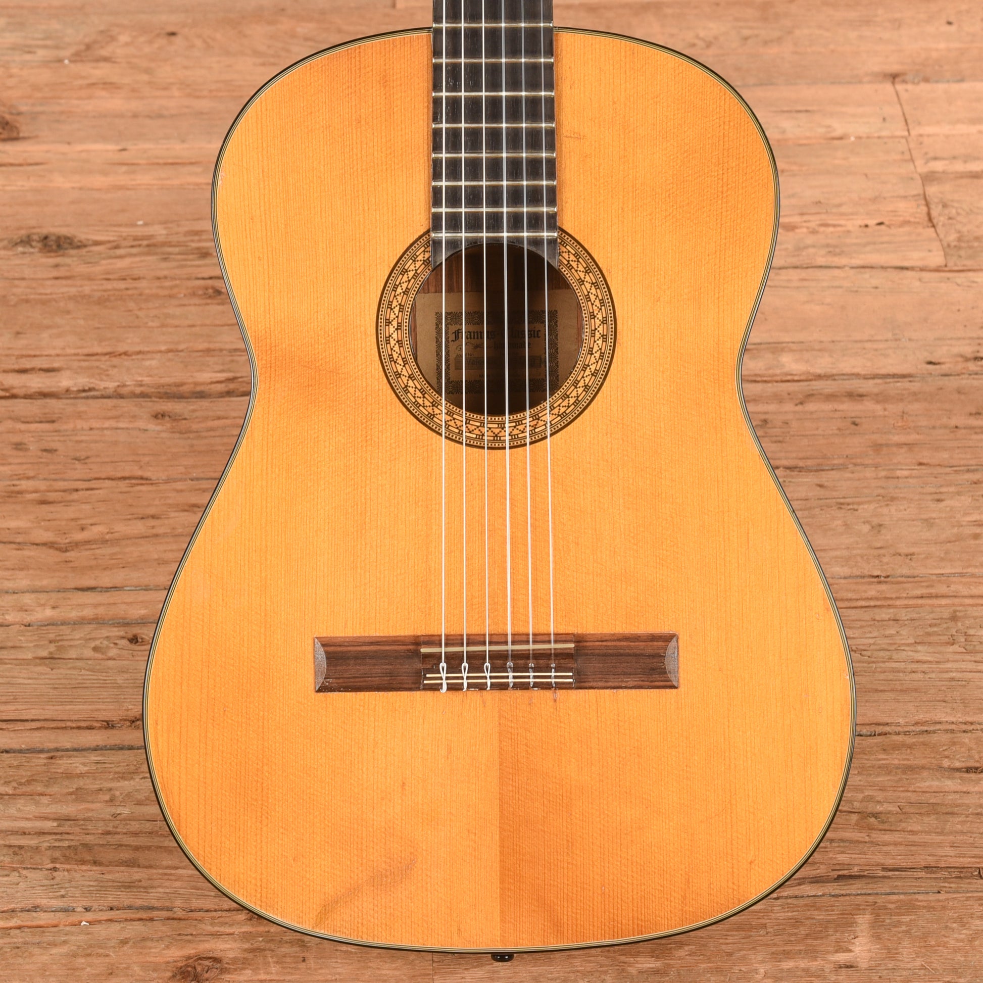 Framus Valencia Natural Acoustic Guitars