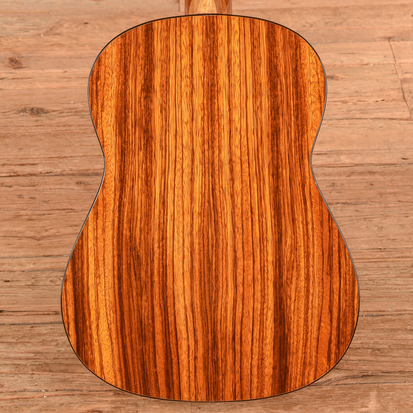 Framus Valencia Natural Acoustic Guitars