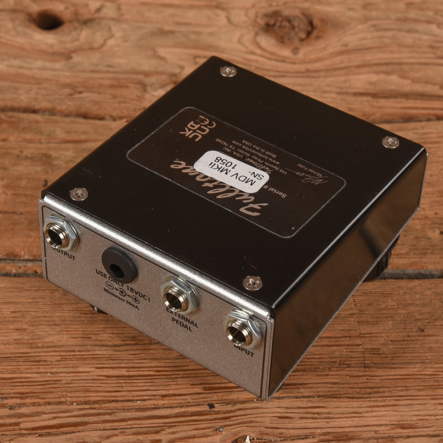 Fulltone Deja 'Vibe CS-MDV MKII Effect Pedals