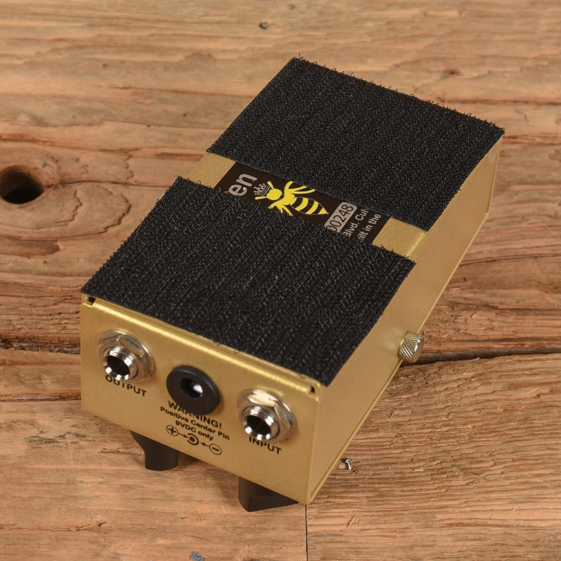 Fulltone Queen Bee Effects and Pedals / Fuzz