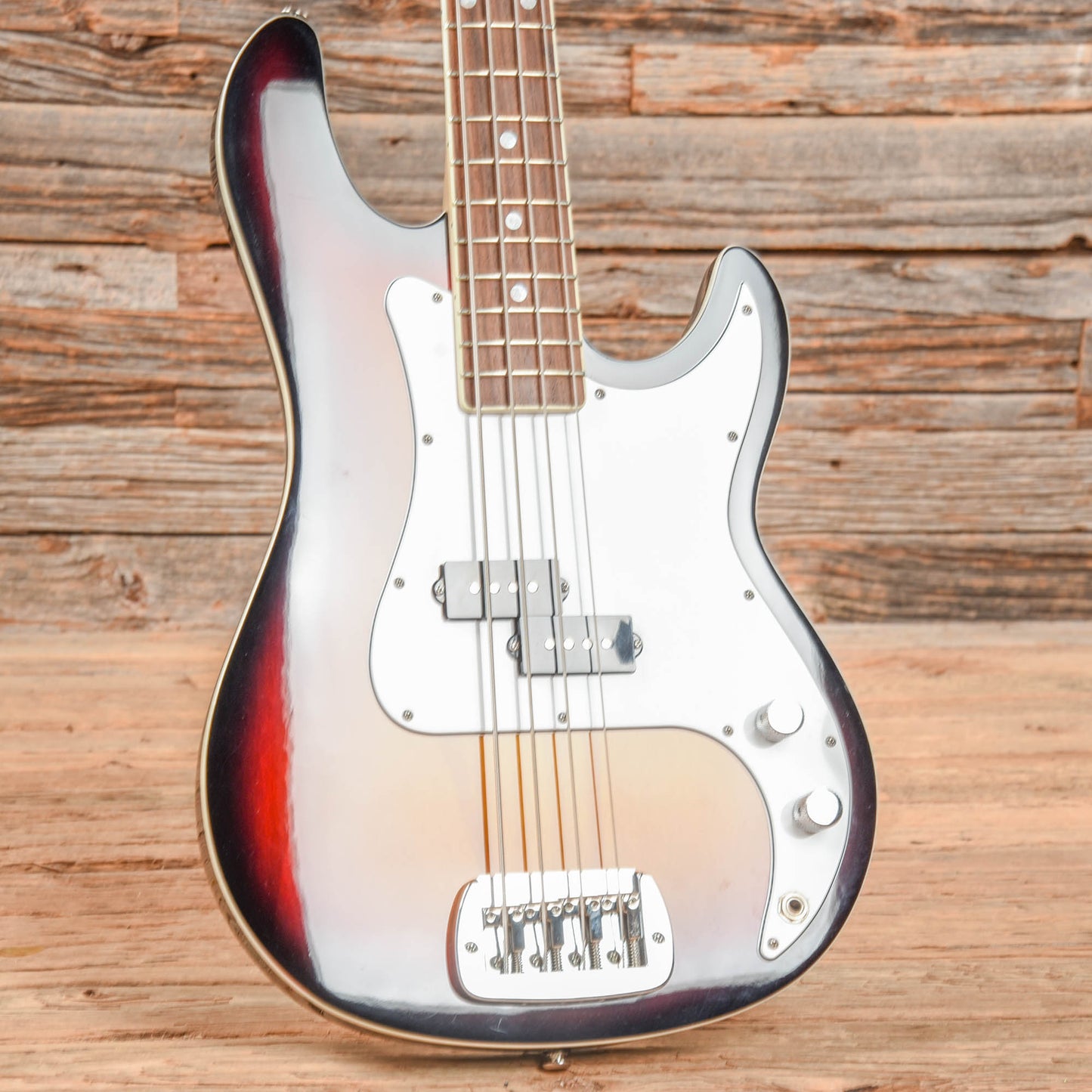 G&L LB-100 Sunburst 2017 Bass Guitars / 4-String