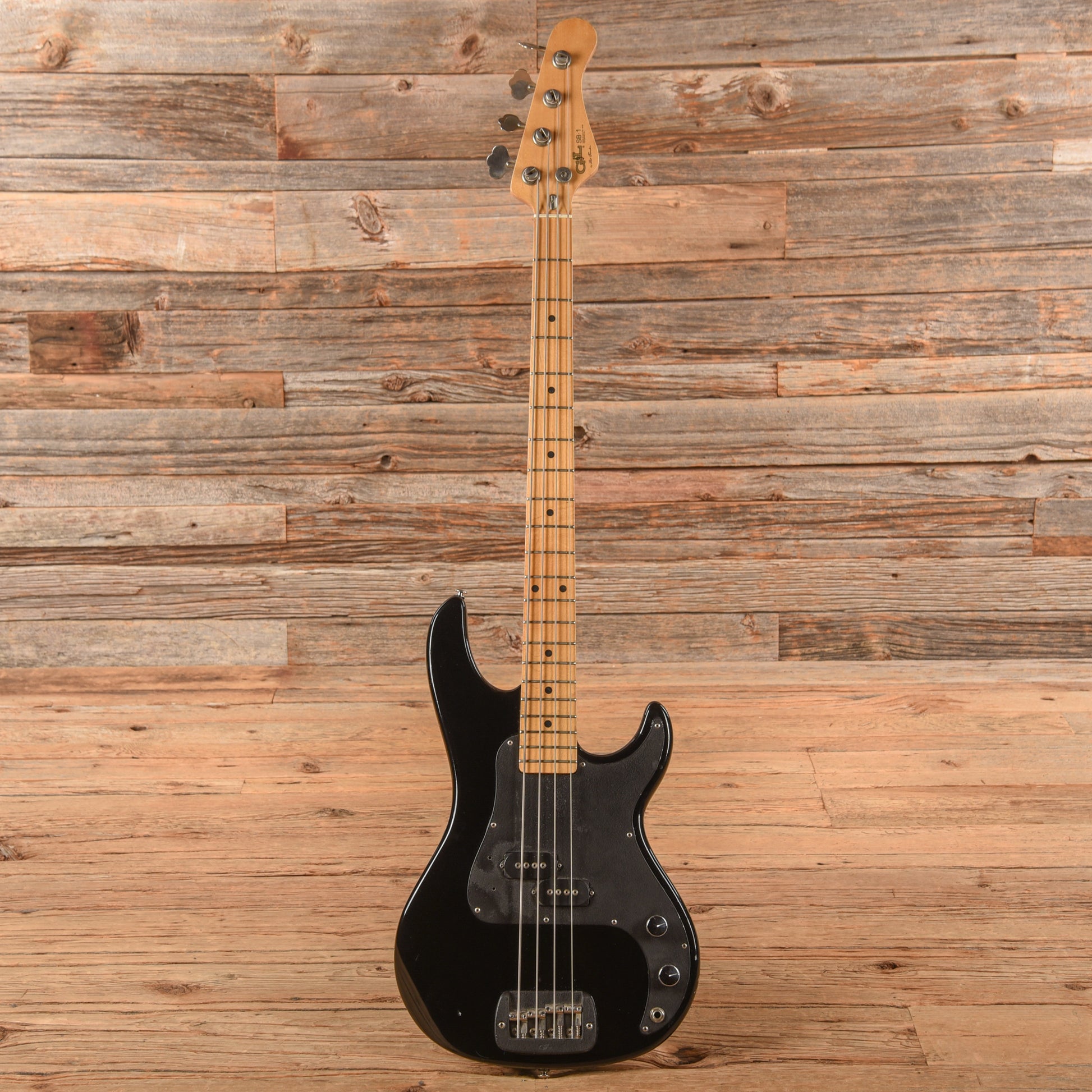 G&L SB-1 Black 1980s Bass Guitars / 4-String