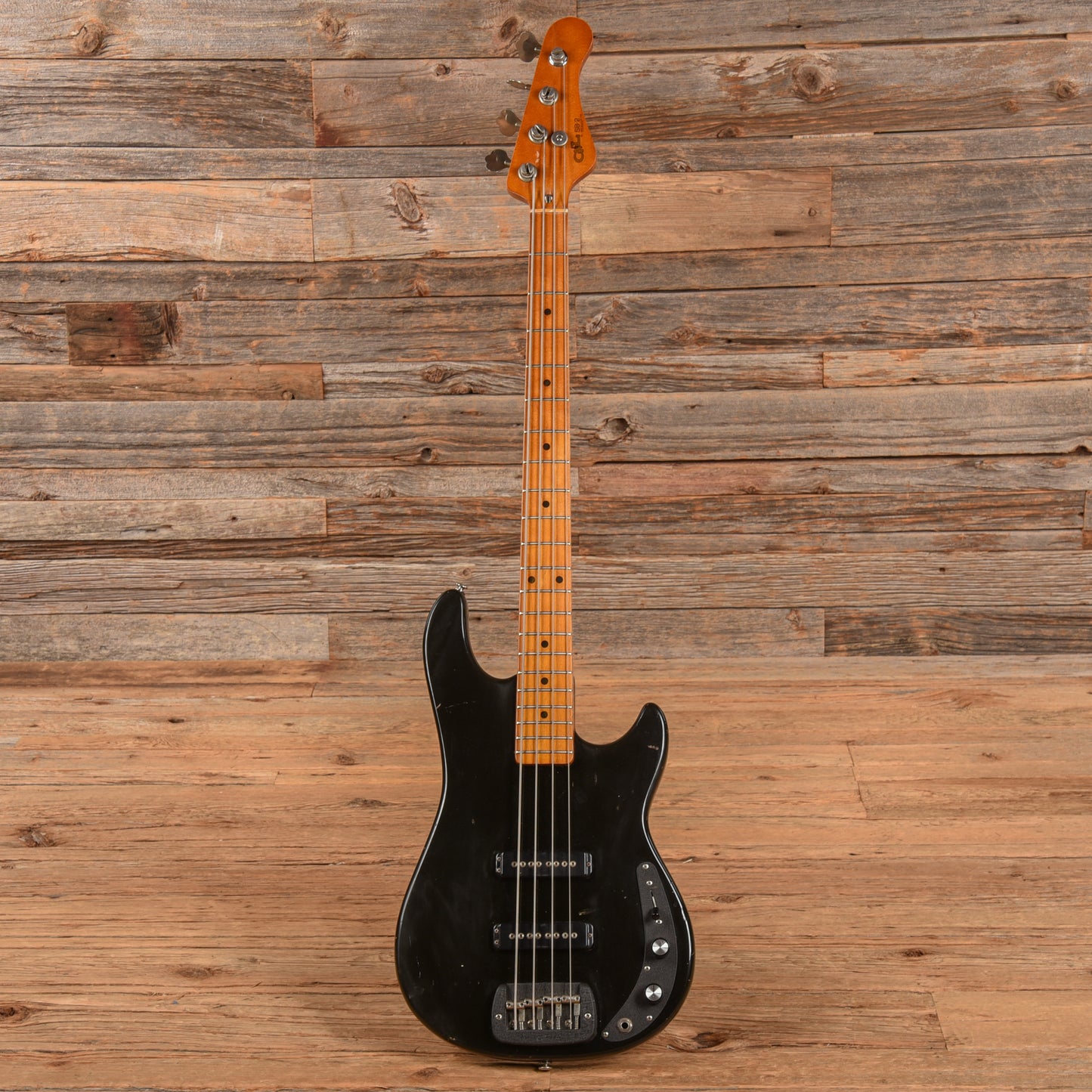 G&L SB-2 Black 1984 Bass Guitars / 4-String