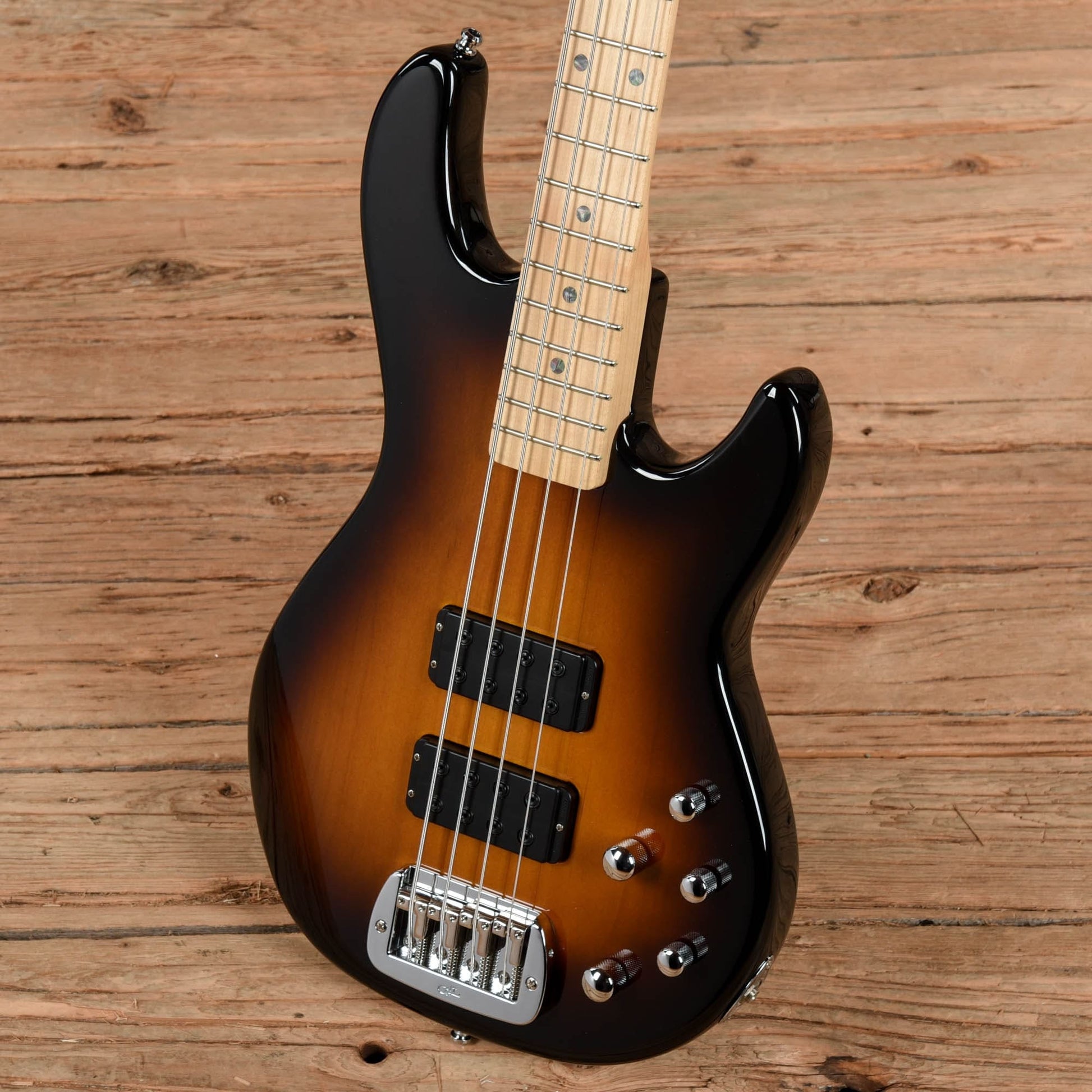 G&L USA M-2000 Sunburst 2013 Bass Guitars / 4-String