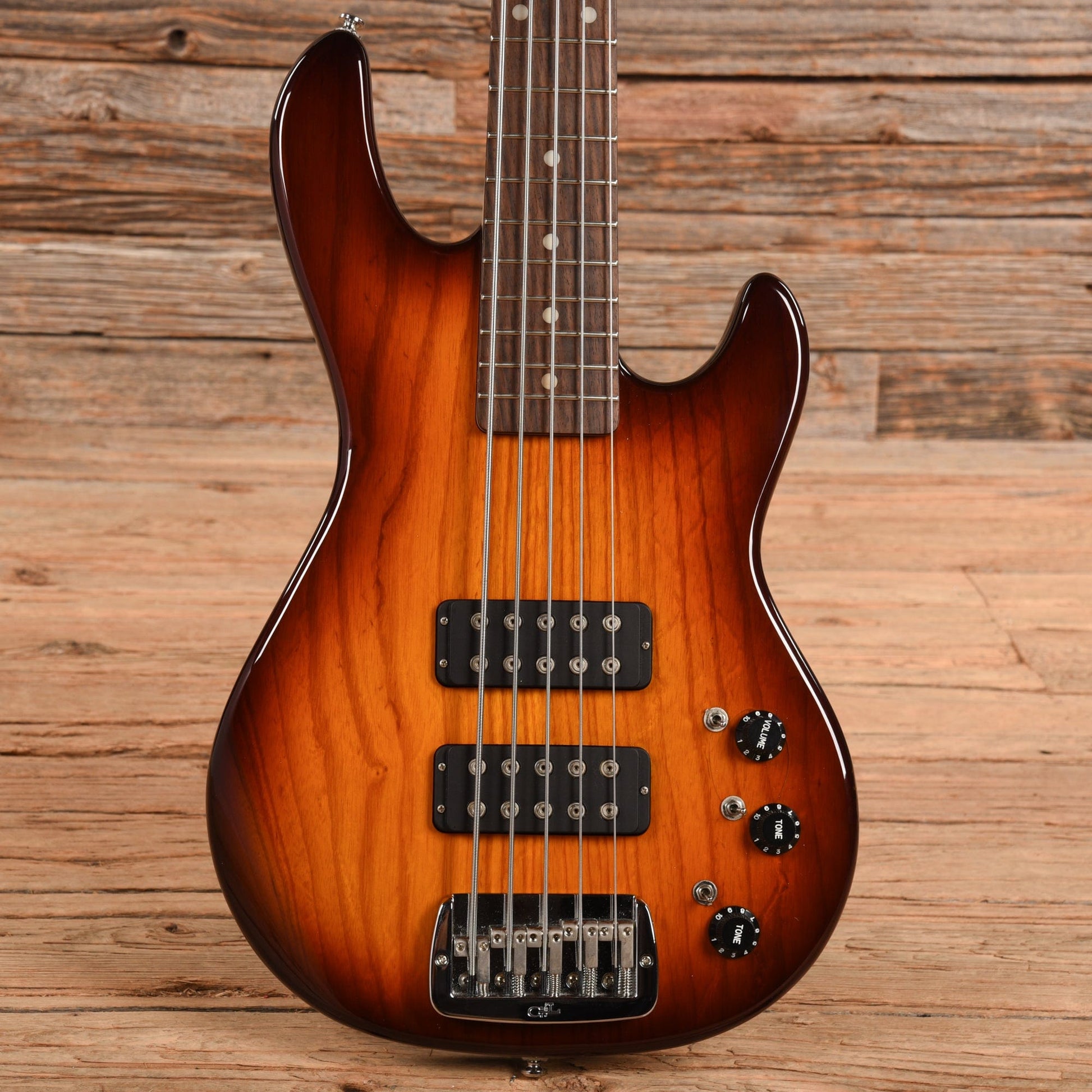 G&L Tribute L2500 Sunburst 2013 Bass Guitars / 5-String or More