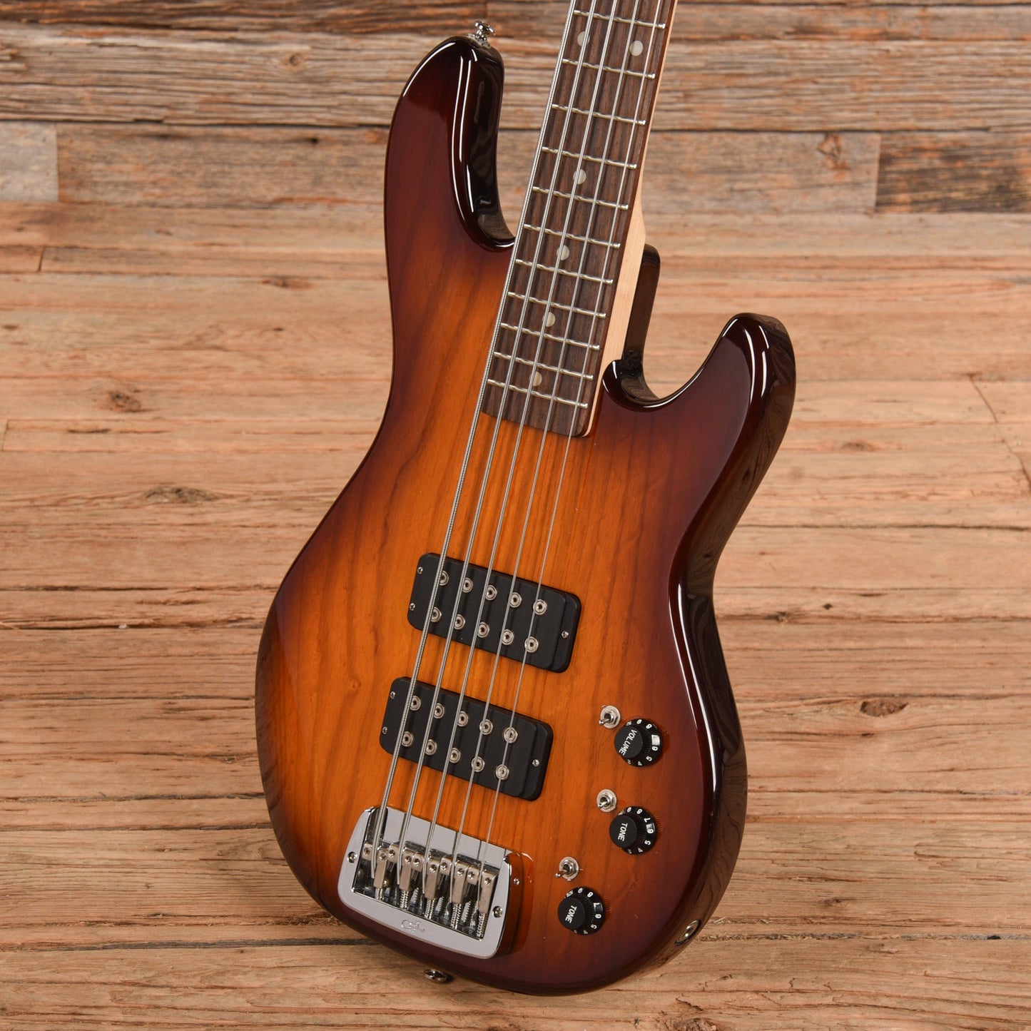 G&L Tribute L2500 Sunburst 2013 Bass Guitars / 5-String or More
