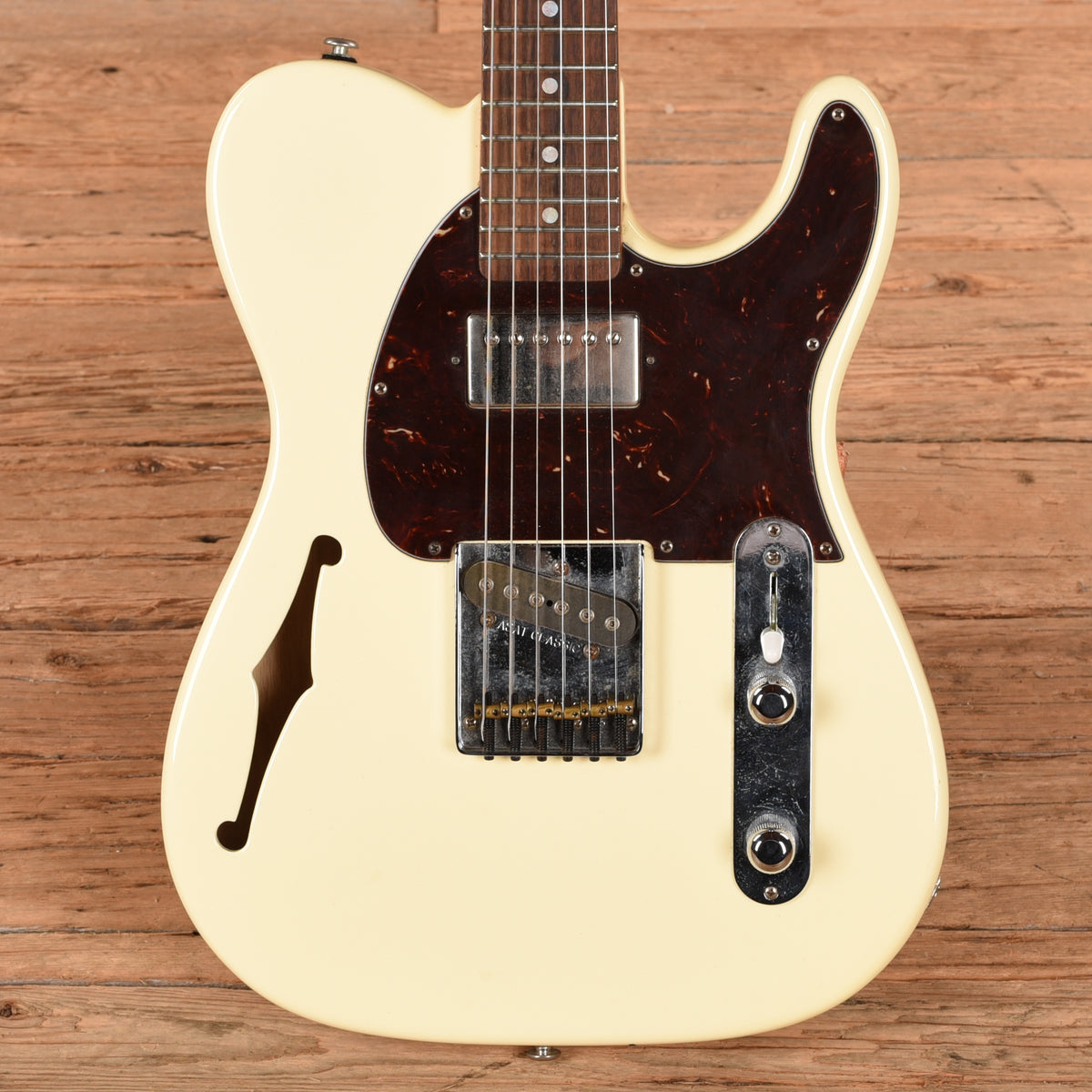 G&L ASAT Classic Bluesboy Semi-Hollow Vintage White 2013 Electric Guitars