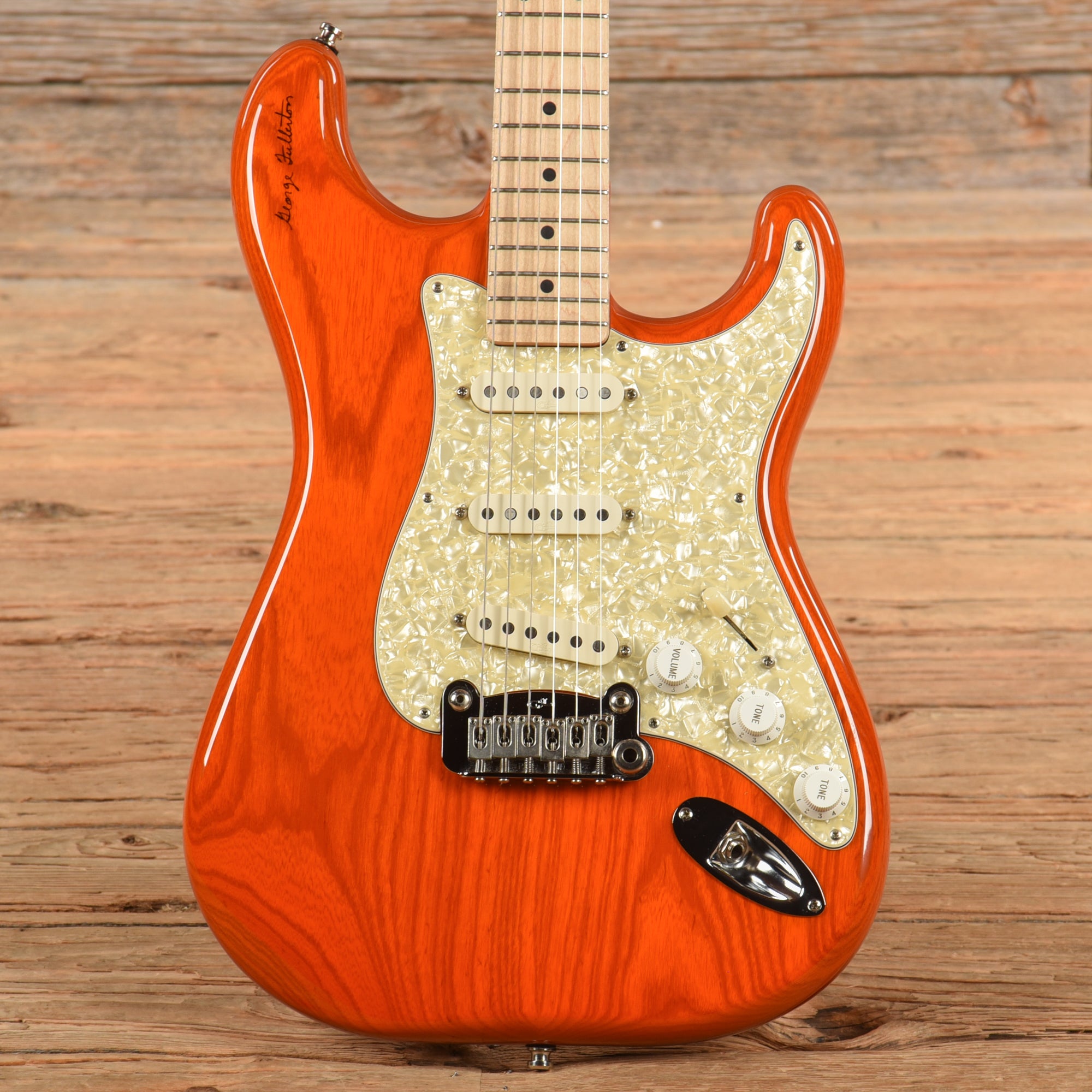 G&L George Fullerton Signature Orange 1997 – Chicago Music Exchange