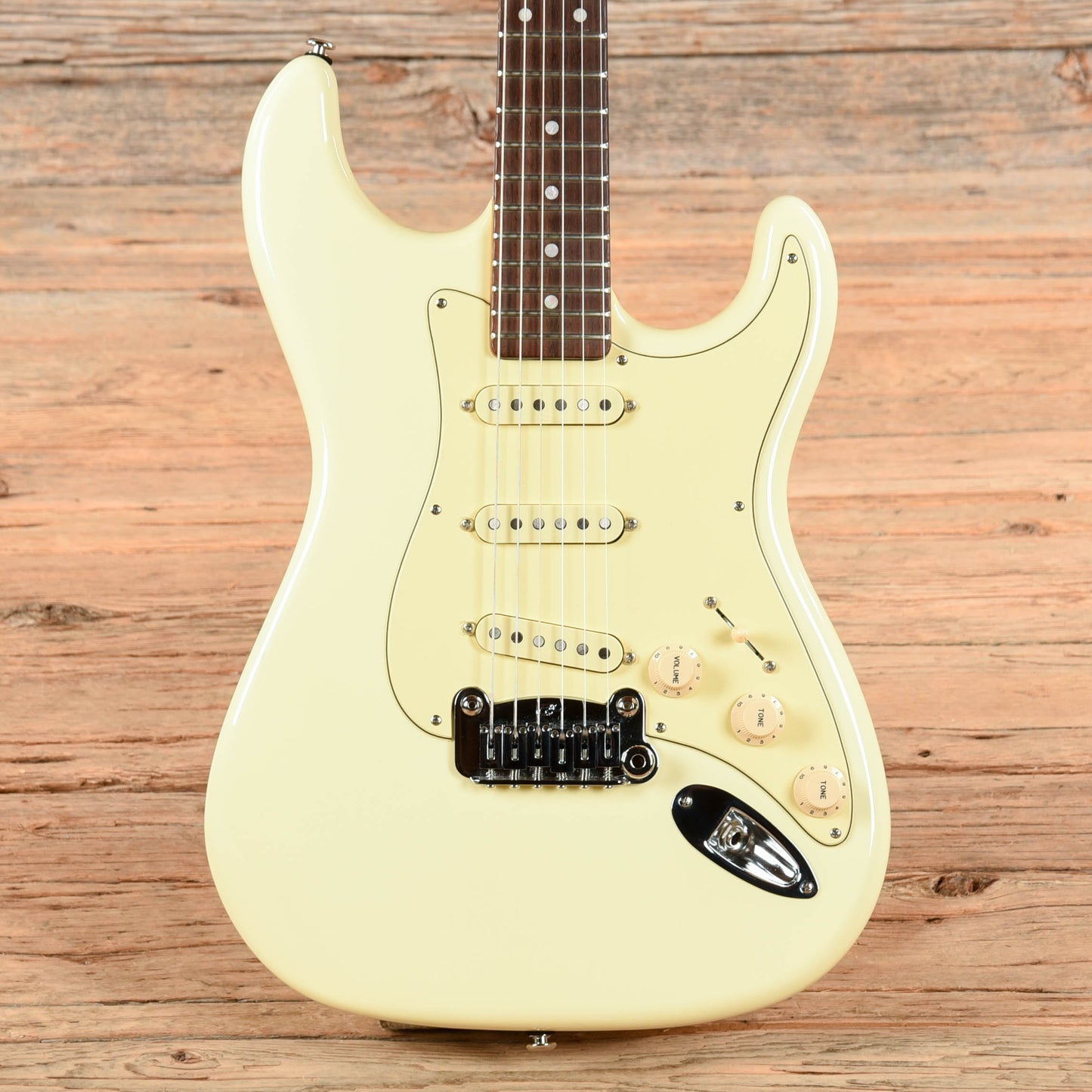 G&L Legacy Vintage White Electric Guitars / Solid Body