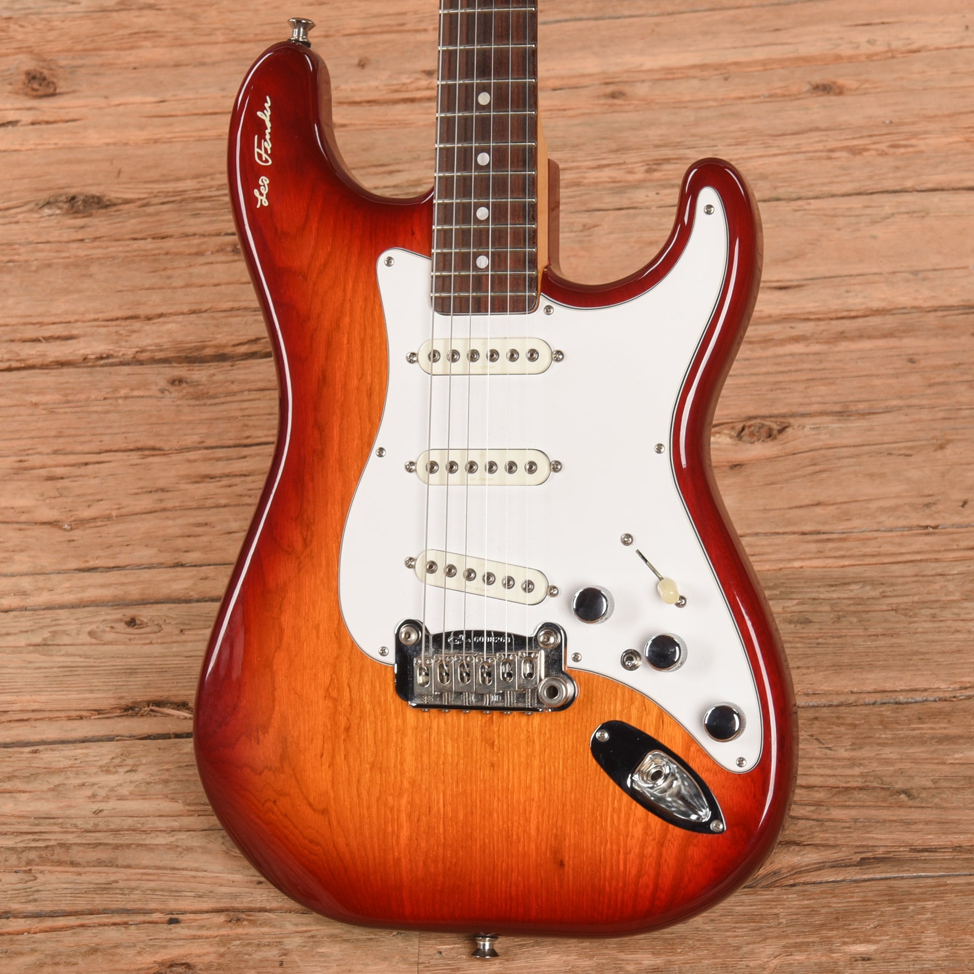 G&L S-500 Signature Cherry Sunburst 1991 Electric Guitars / Solid Body