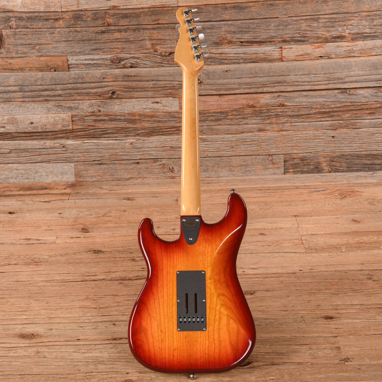 G&L S-500 Signature Cherry Sunburst 1991 Electric Guitars / Solid Body
