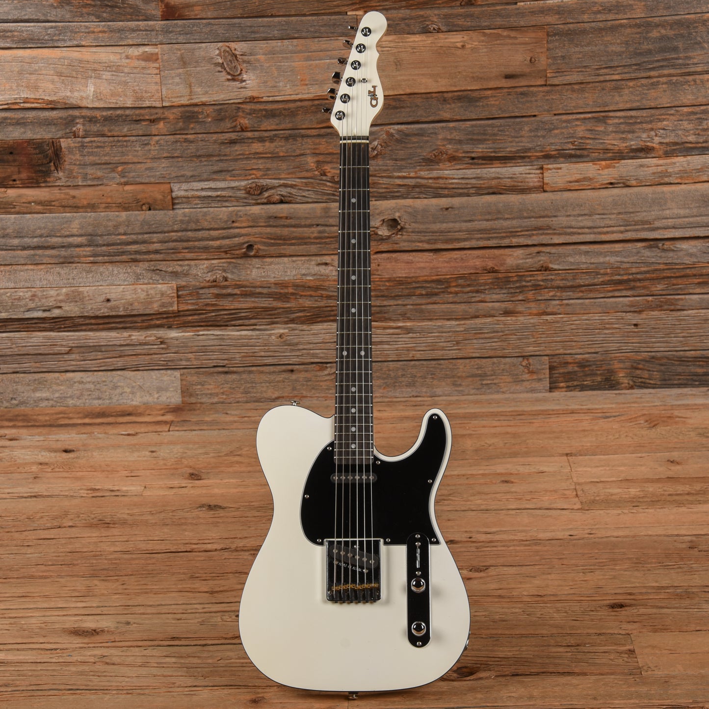 G&L USA ASAT Classic w/ Matching Headstock White Electric Guitars / Solid Body