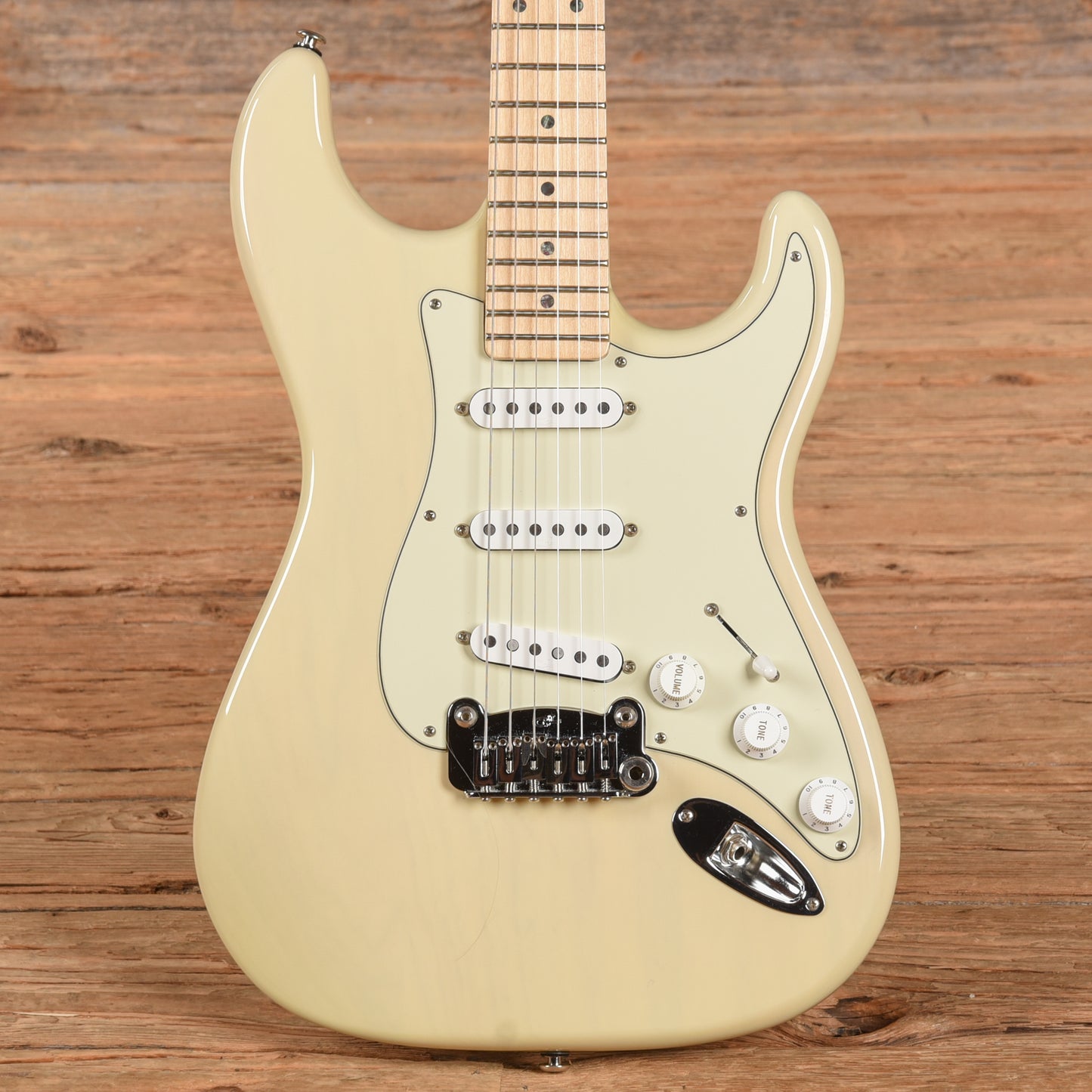 G&L USA Legacy White Electric Guitars / Solid Body