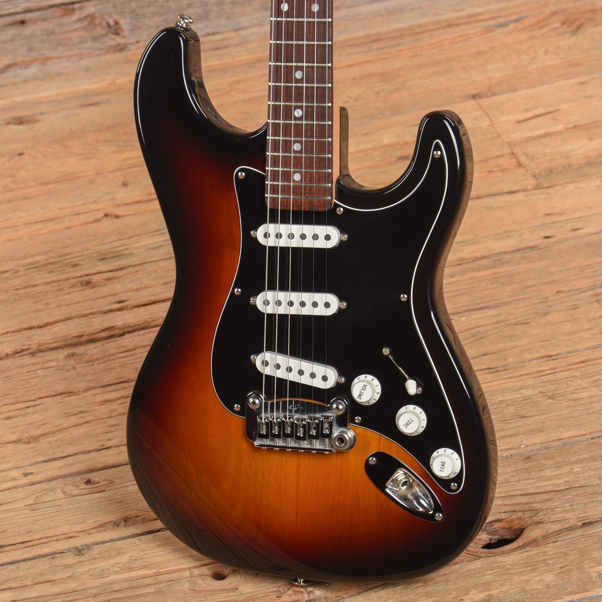 G&L USA Legcay Sunburst Electric Guitars / Solid Body