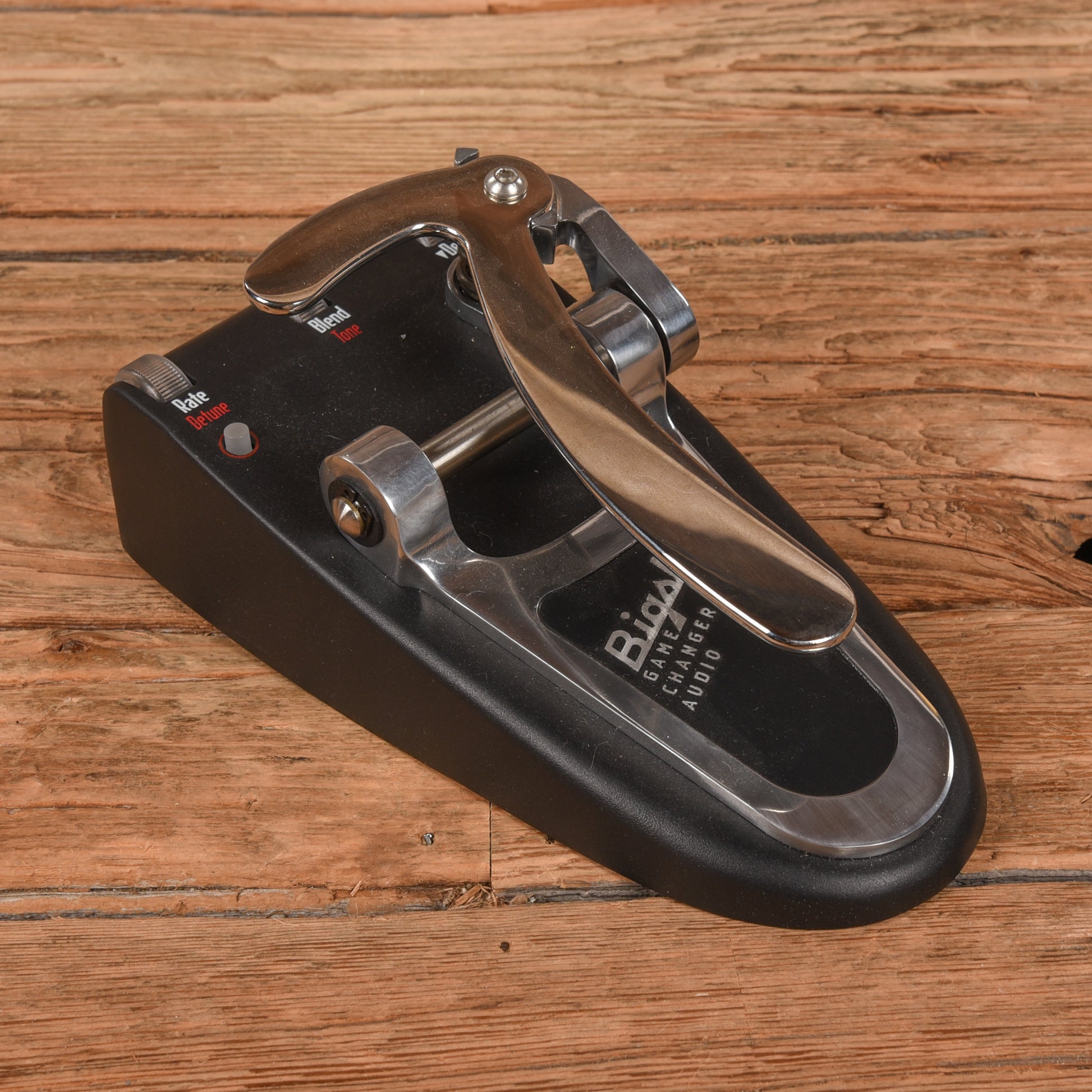 Gamechanger Audio Bigsby Pedal – Chicago Music Exchange