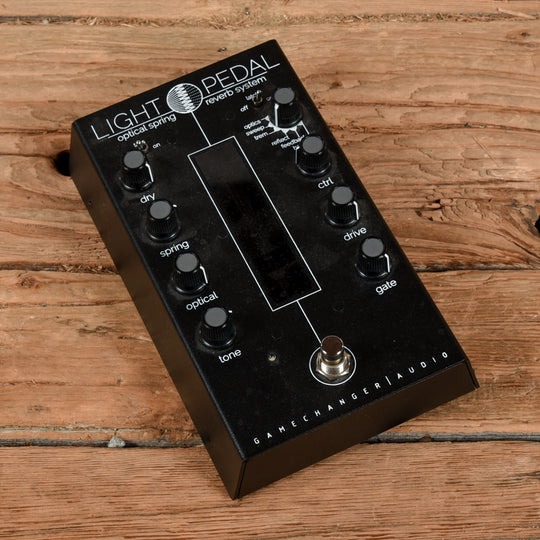 Gamechanger Audio Light Pedal Effects and Pedals / Reverb