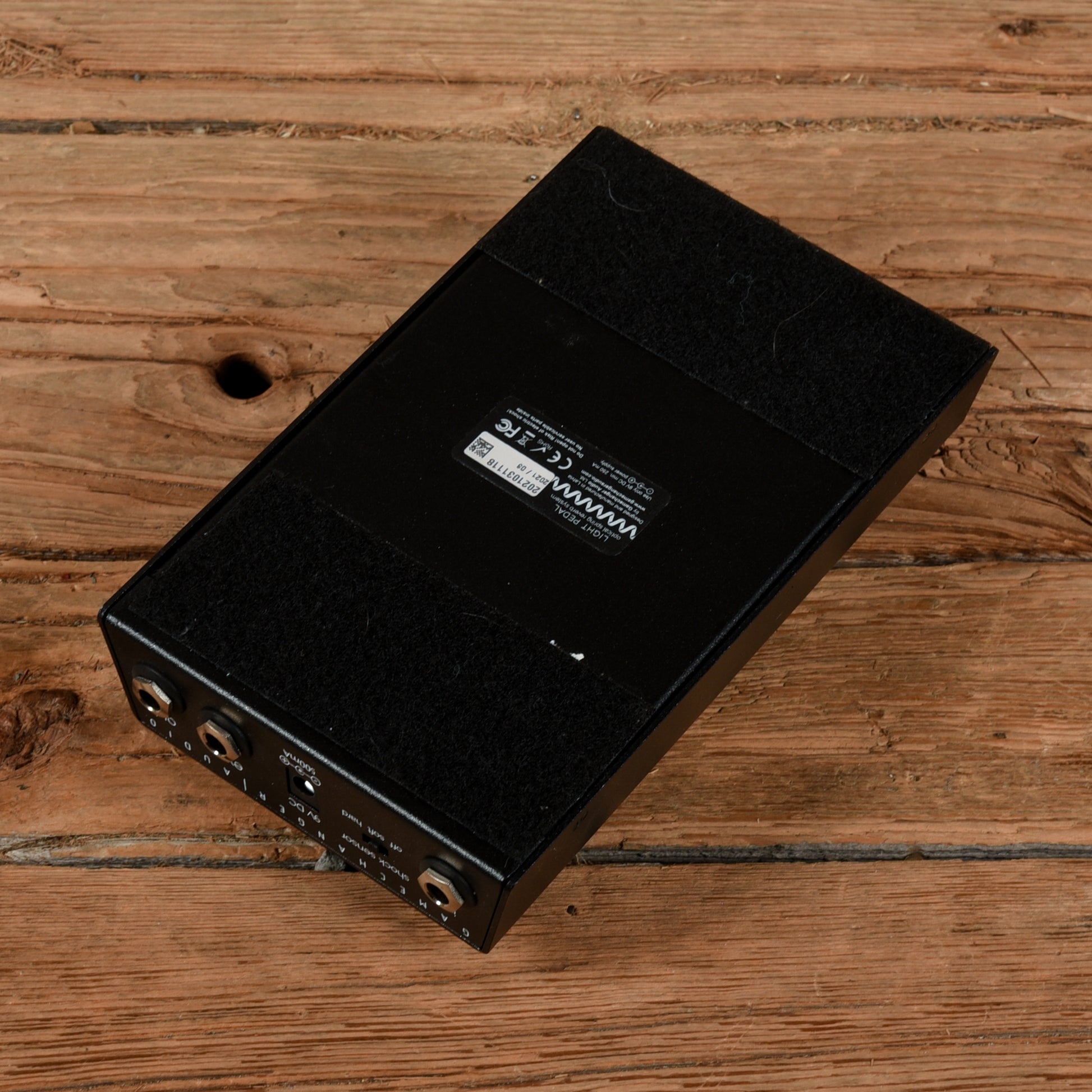Gamechanger Audio Light Pedal Effects and Pedals / Reverb