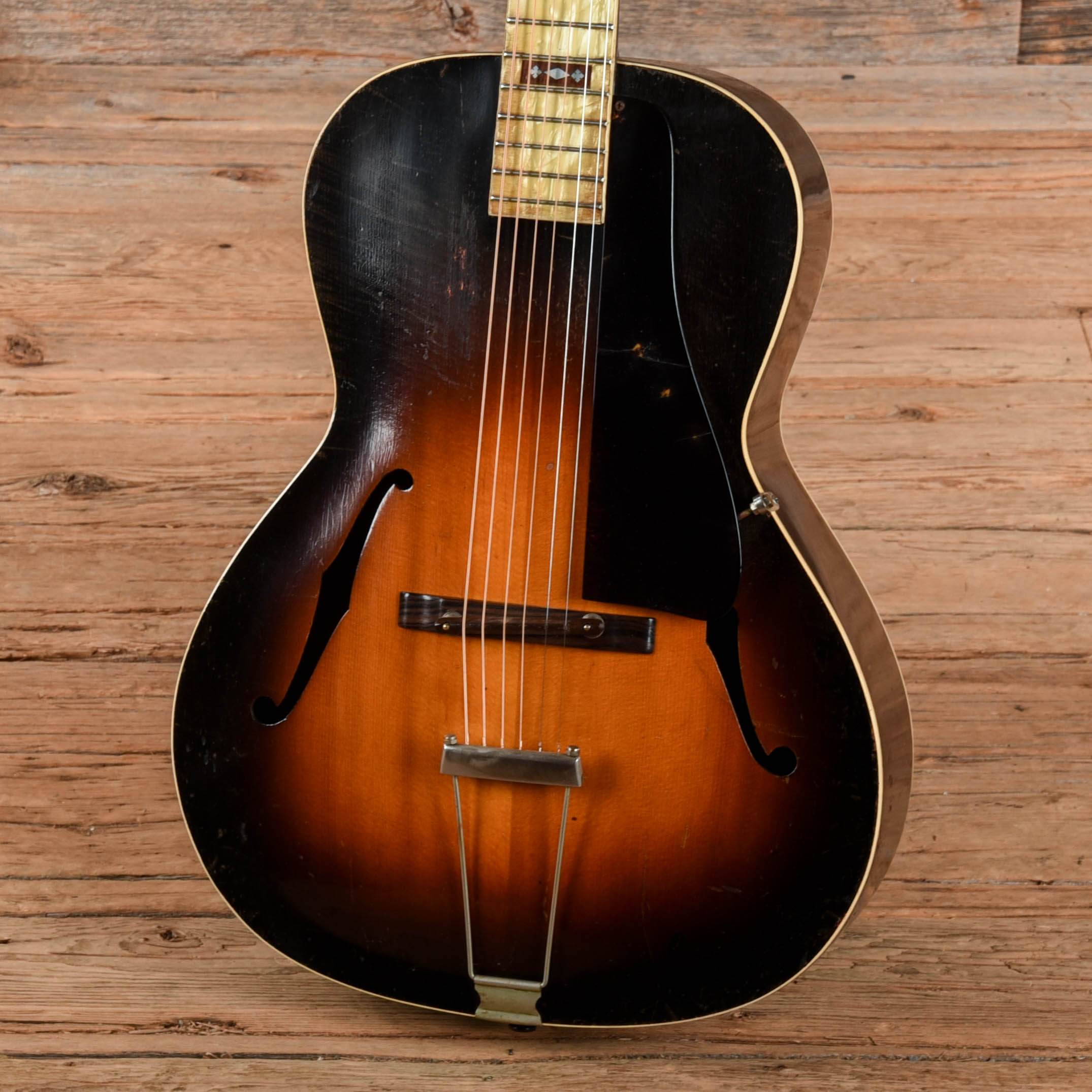 Gibson Century of Progress Archtop Sunburst 1930s Acoustic Guitars / Archtop