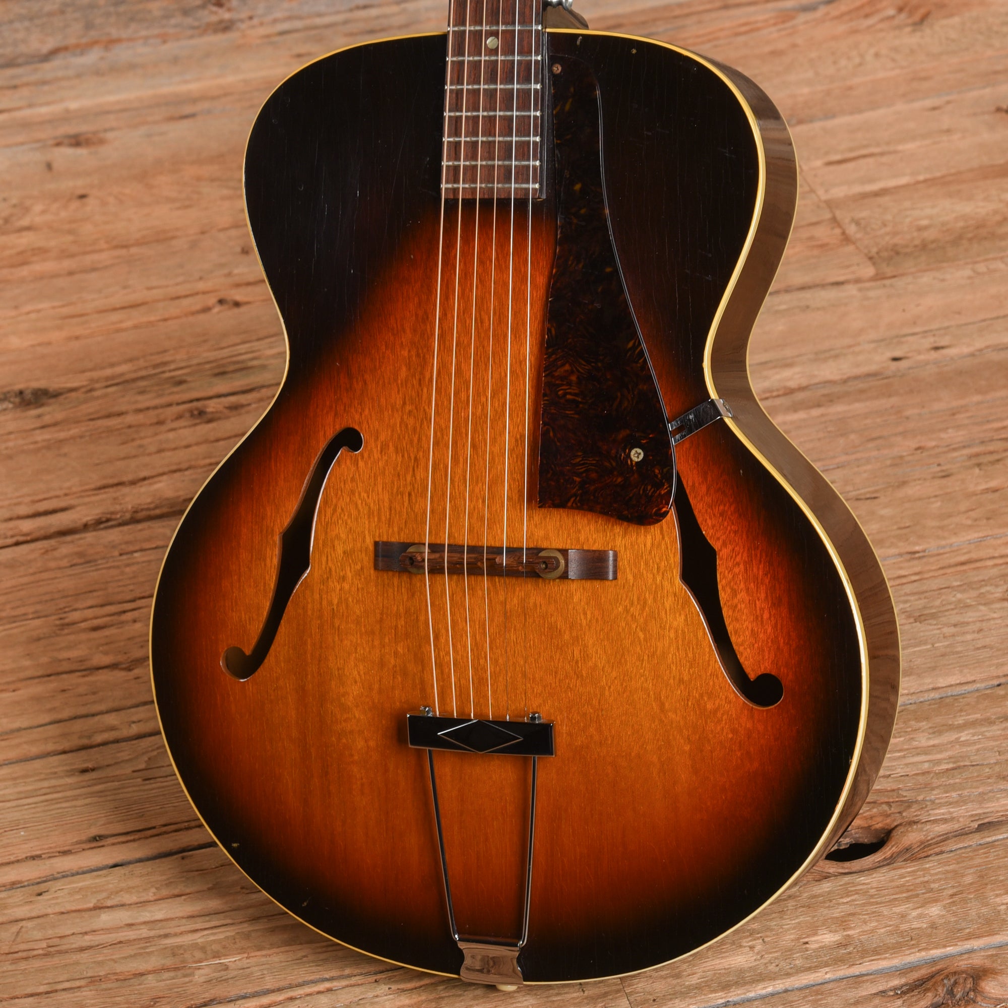 Gibson L-48 Sunburst 1967 Acoustic Guitars / Archtop