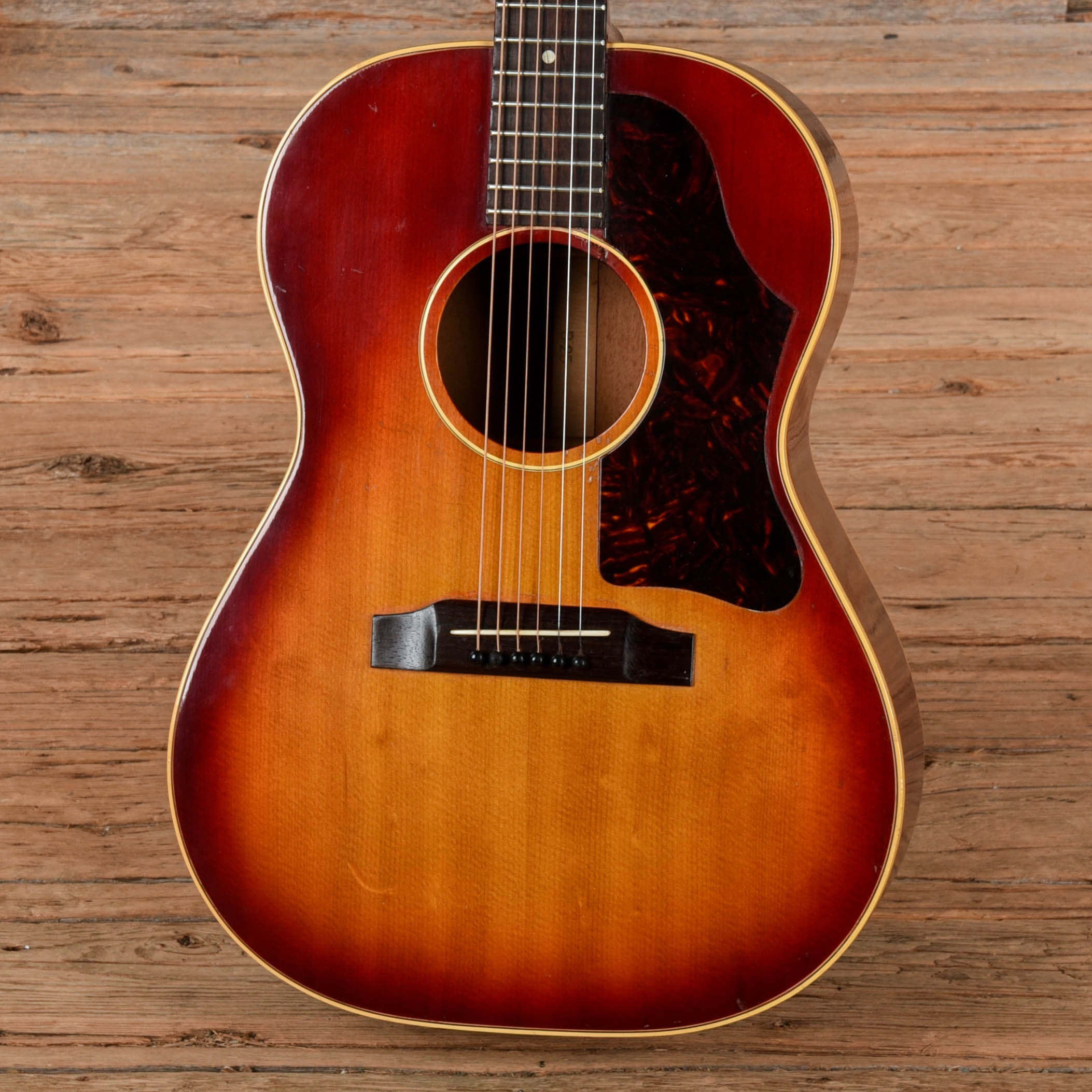 Gibson B-25 Sunburst 1963 Acoustic Guitars / Concert