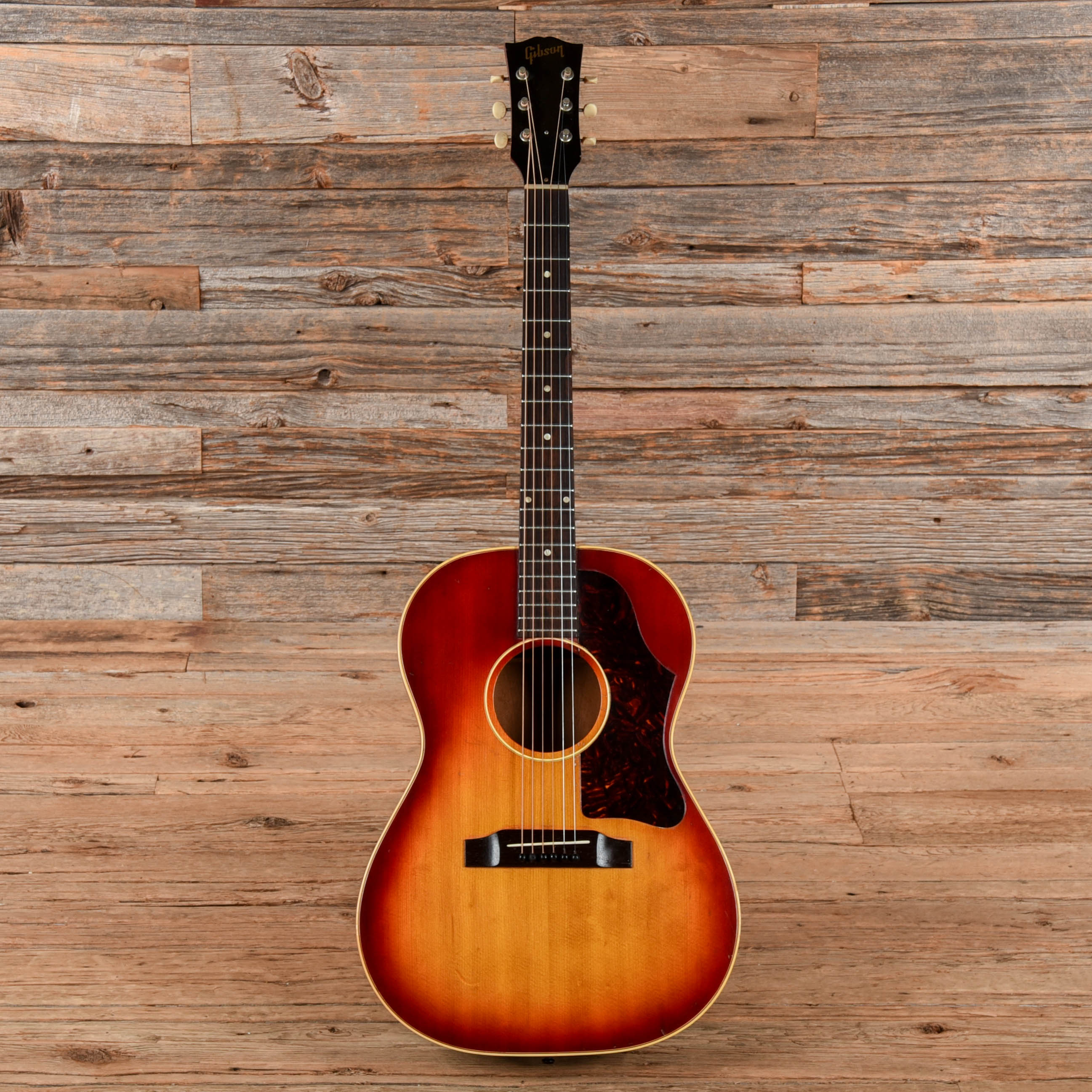 Gibson B-25 Sunburst 1963 Acoustic Guitars / Concert