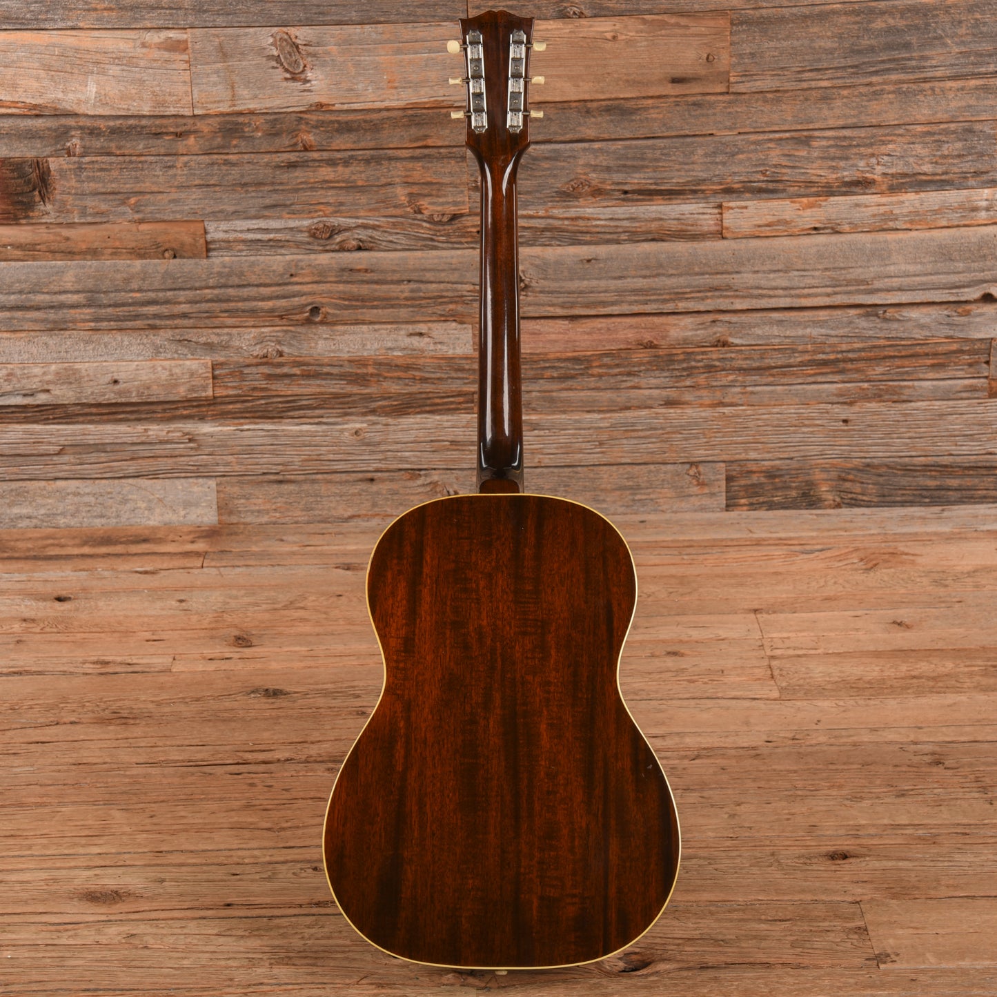 Gibson LG-2 Sunburst 1968 Acoustic Guitars / Concert