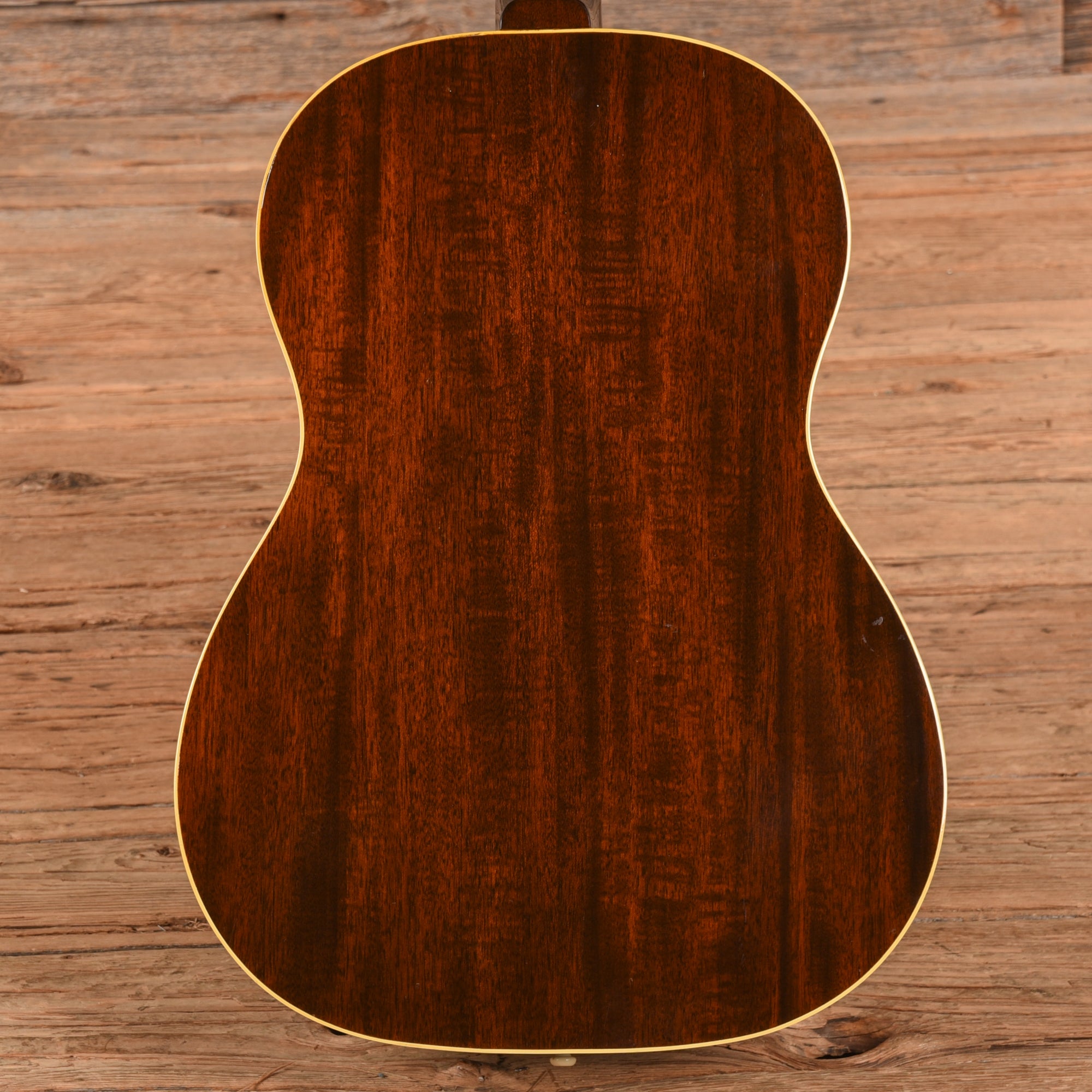Gibson LG-2 Sunburst 1968 Acoustic Guitars / Concert
