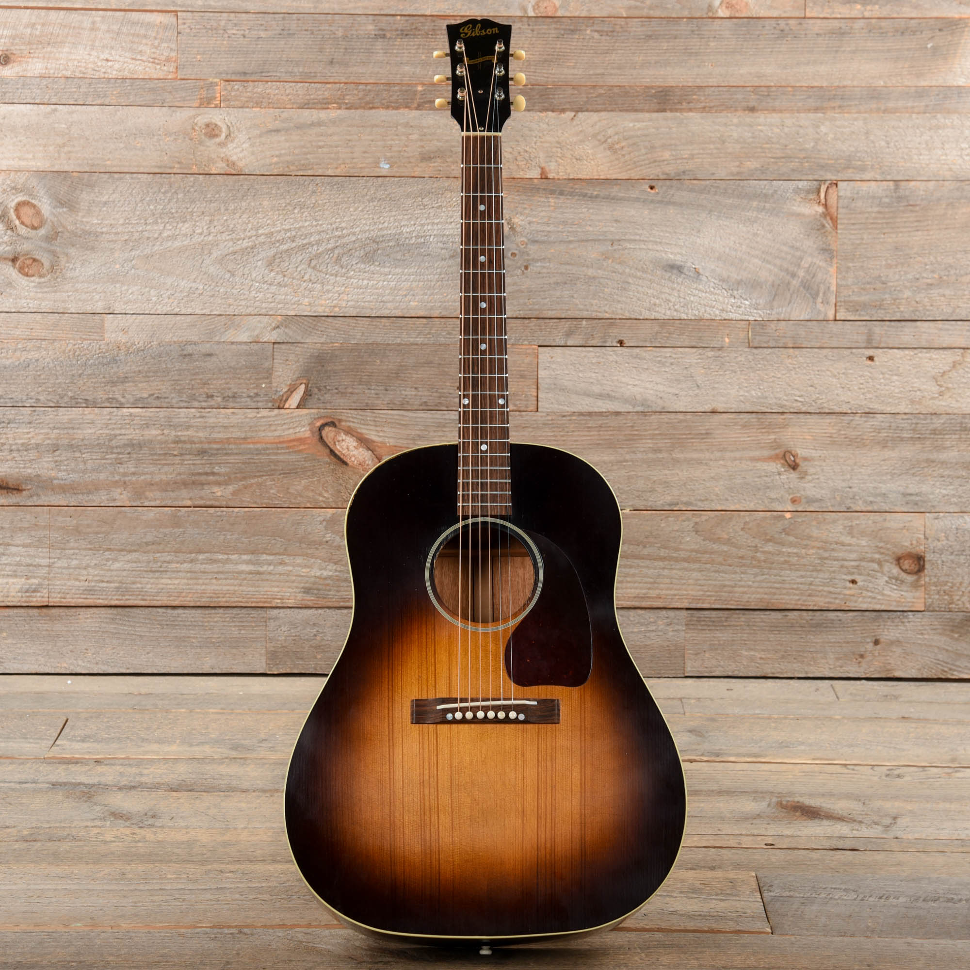 Gibson Custom Shop 1942 Banner J-45 Vintage Sunburst Murphy Lab Light Aged Acoustic Guitars / Dreadnought