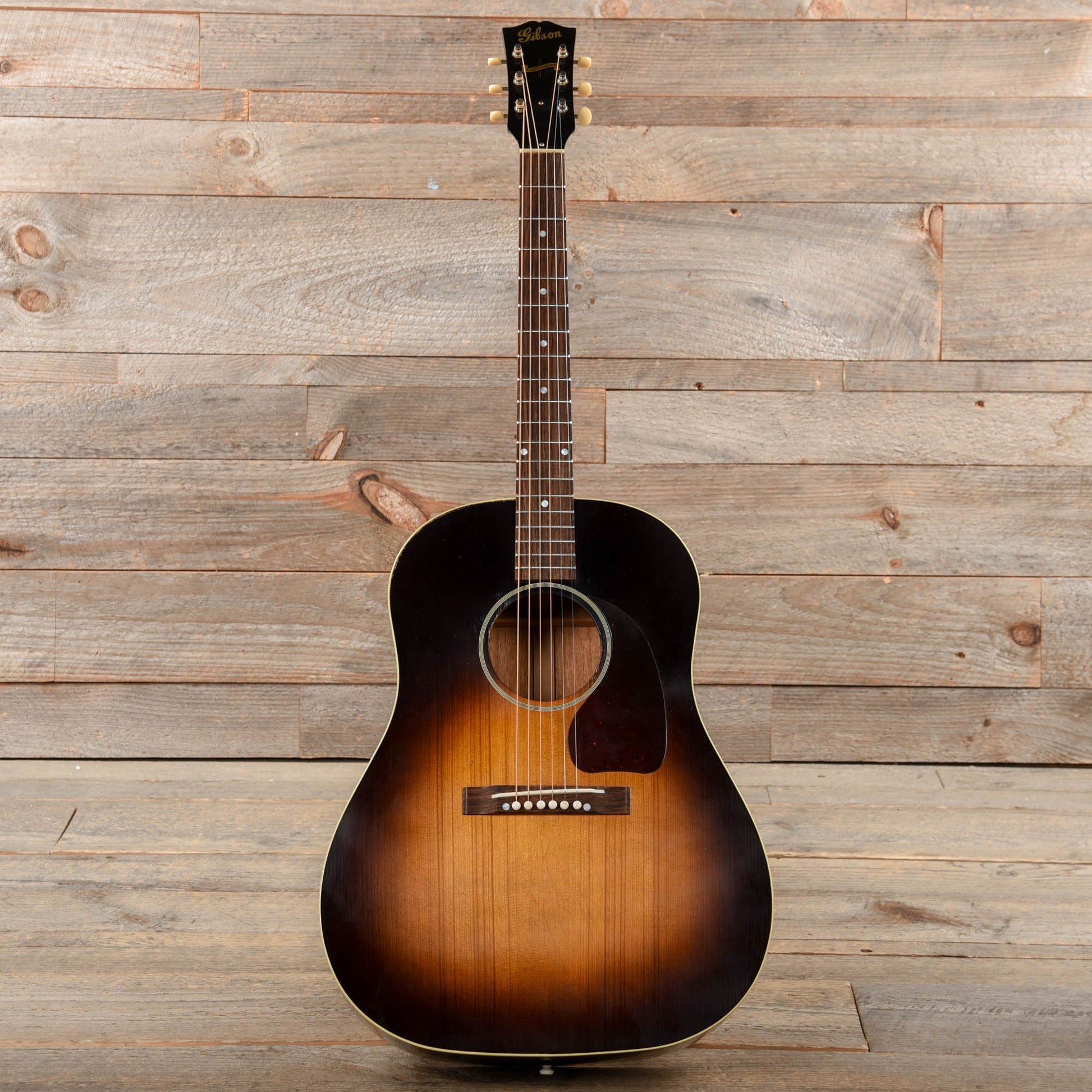 Gibson Custom Shop 1942 Banner J-45 Vintage Sunburst Murphy Lab Light Aged Acoustic Guitars / Dreadnought