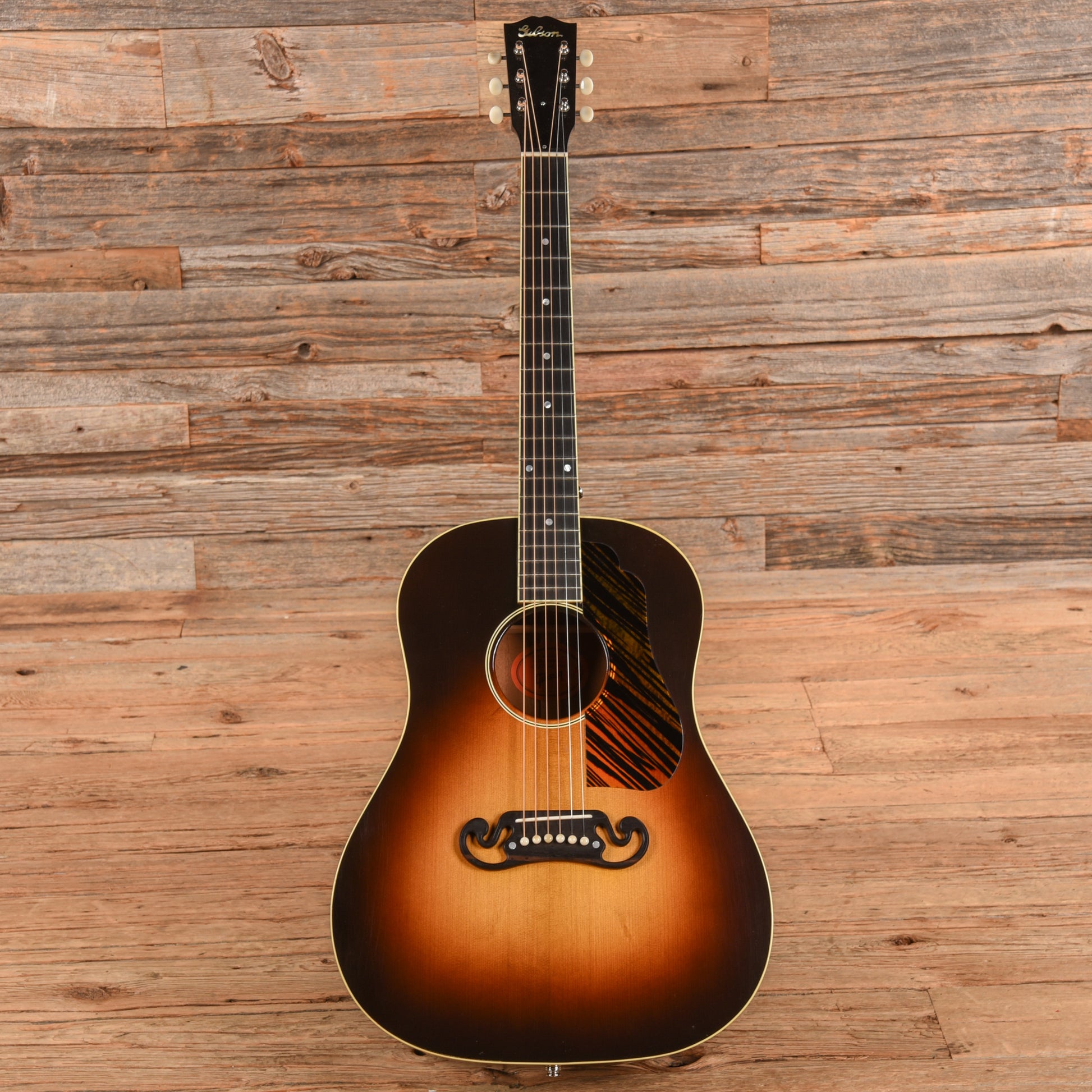 Gibson Custom Shop Historic 1939 J-55 Sunburst 2022 Acoustic Guitars / Dreadnought