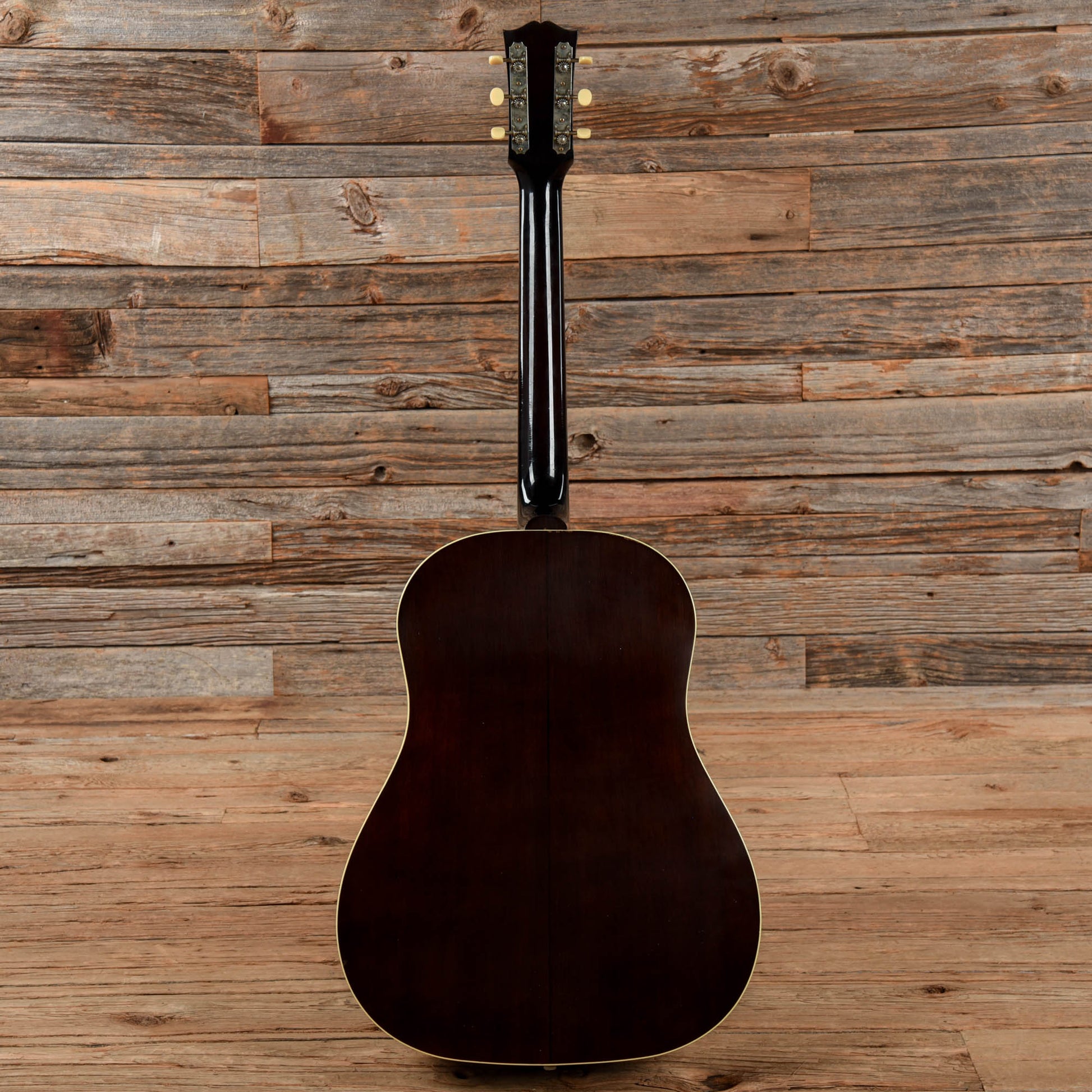 Gibson Custom Shop Murphy Lab '42 Banner J-45 Reissue Light Aged Sunburst Acoustic Guitars / Dreadnought