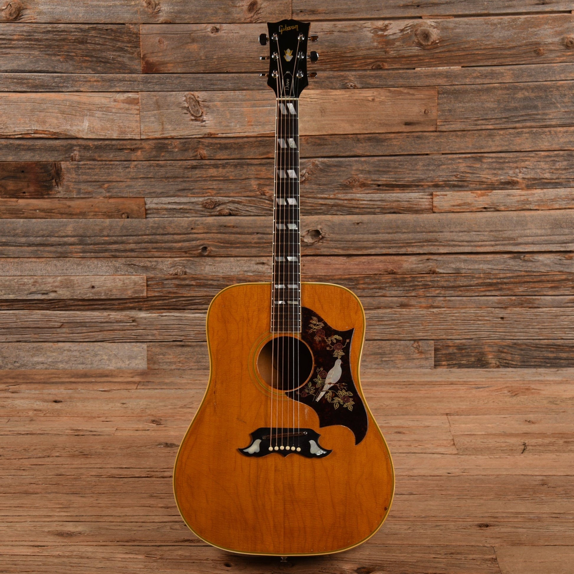 Gibson Dove Natural 1969 Acoustic Guitars / Dreadnought
