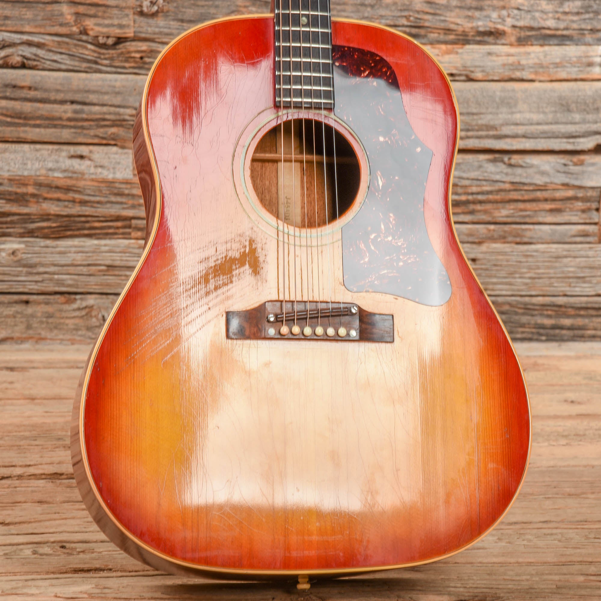 Gibson J-45 Sunburst 1967 Acoustic Guitars / Dreadnought