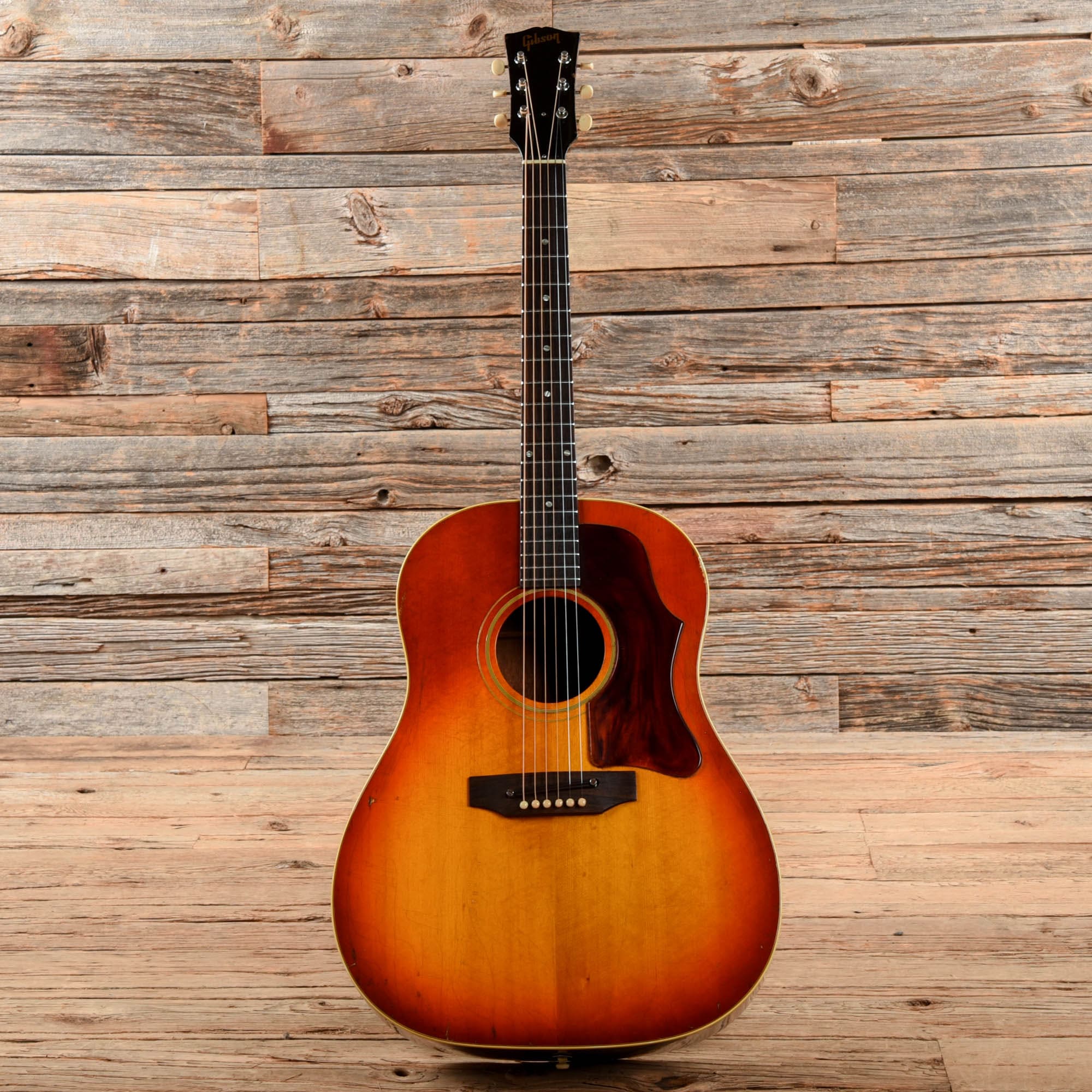 Gibson J-45 Sunburst 1969 Acoustic Guitars / Dreadnought