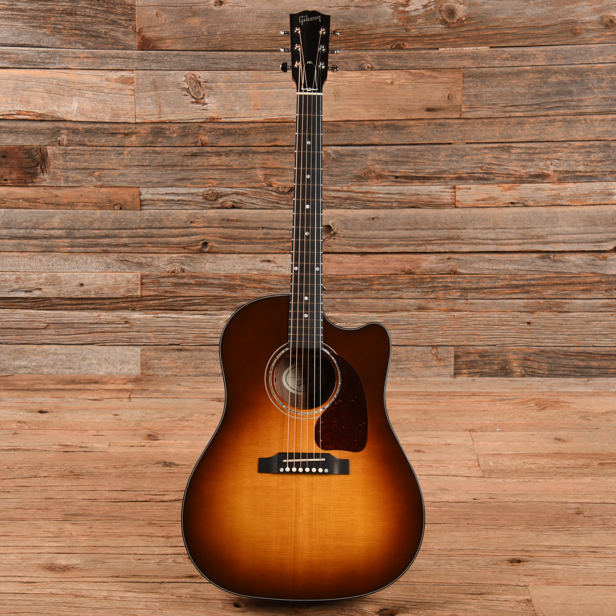 Gibson J-45 Walnut M Sunburst 2019 Acoustic Guitars / Dreadnought
