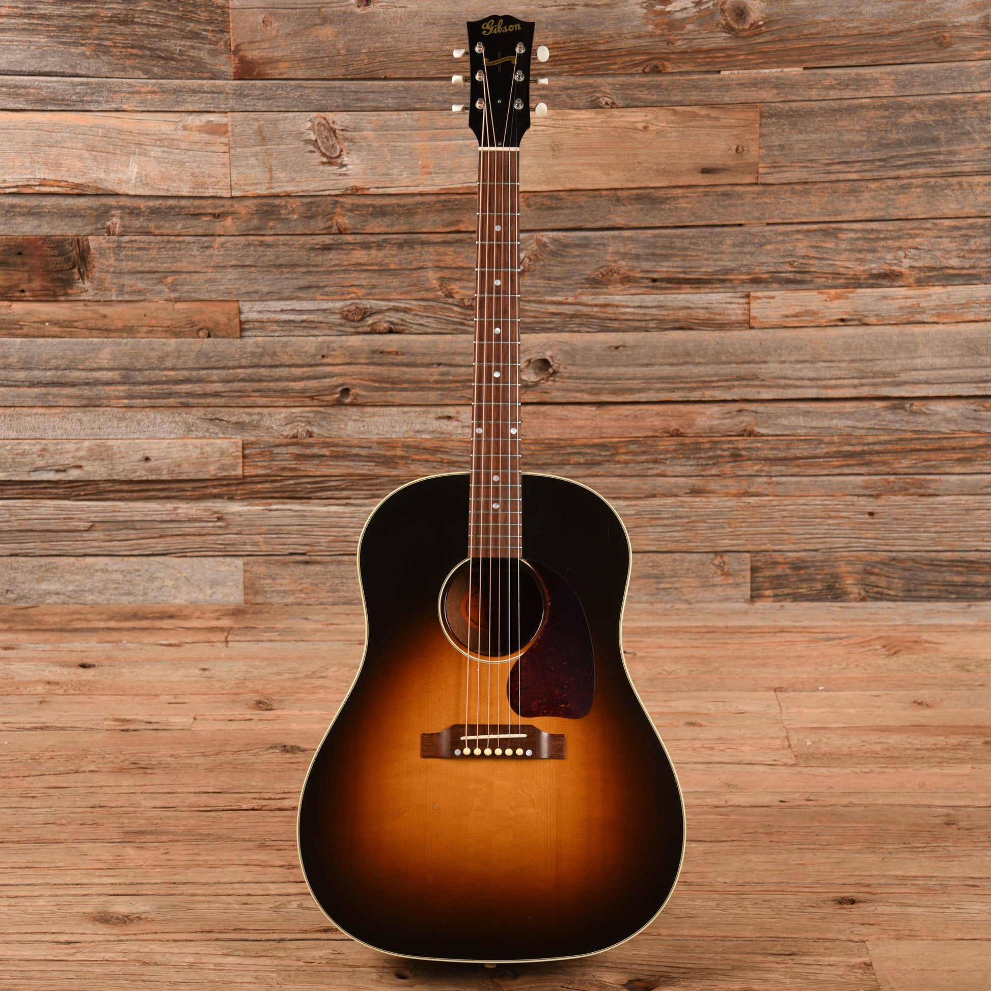 Gibson J-45TV True Vintage Vintage Sunburst 2008 Acoustic Guitars / Dreadnought