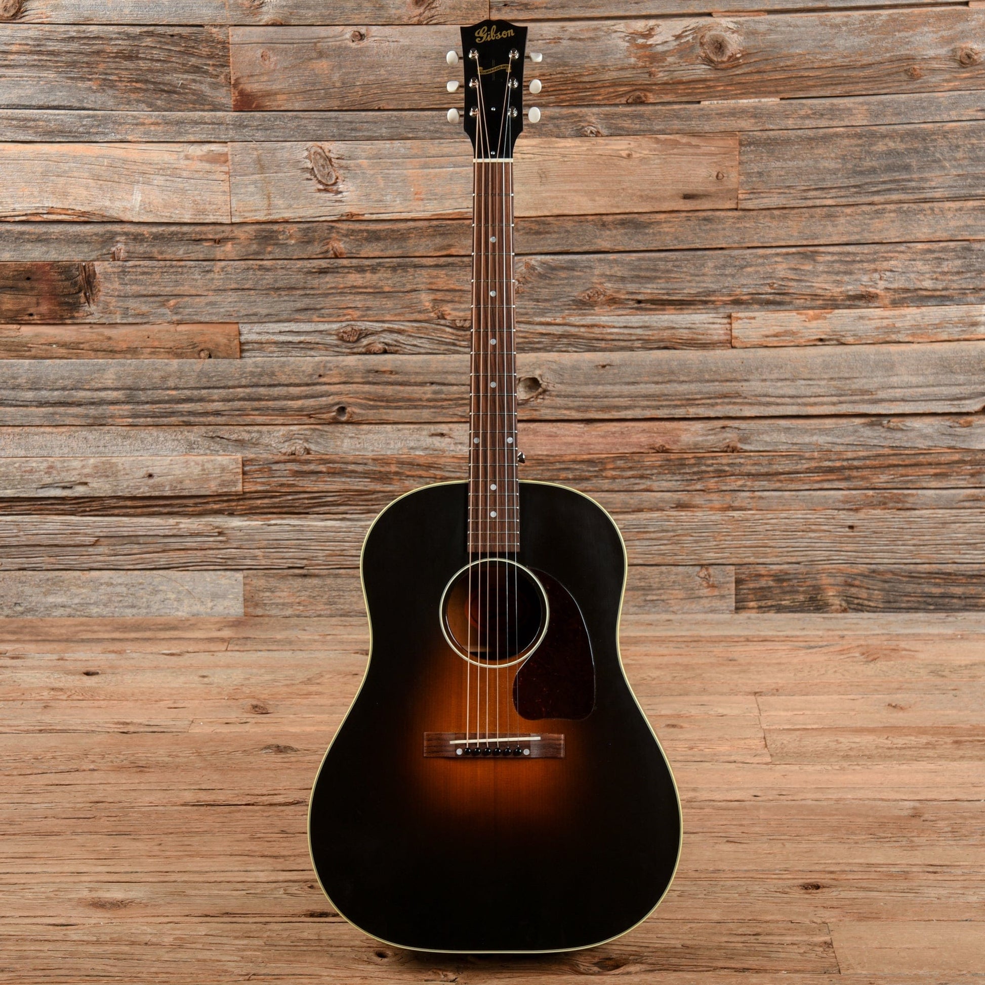 Gibson Montana J-45 Banner 2017 Sunburst Acoustic Guitars / Dreadnought