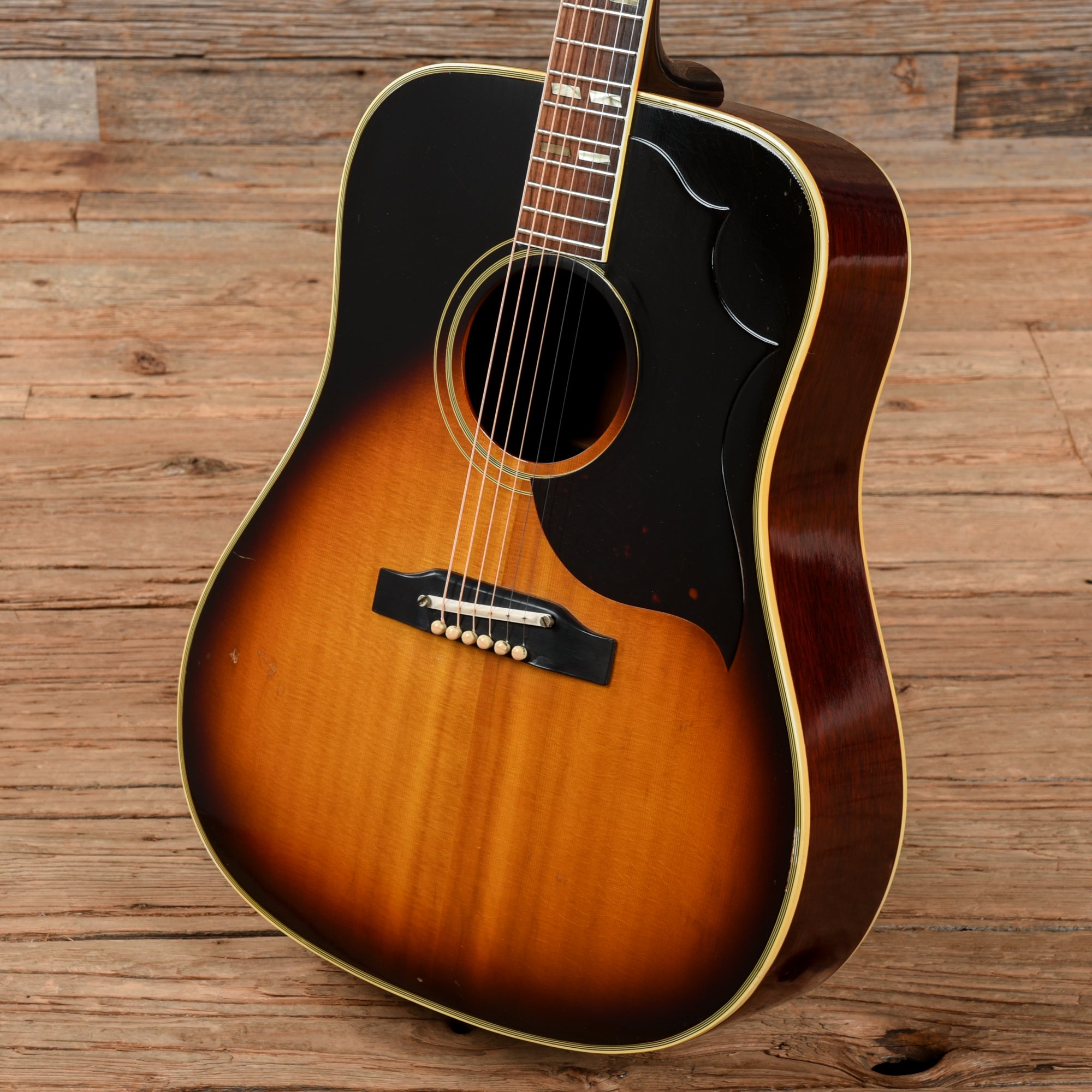 Gibson SJ Sunburst 1964 Acoustic Guitars / Dreadnought