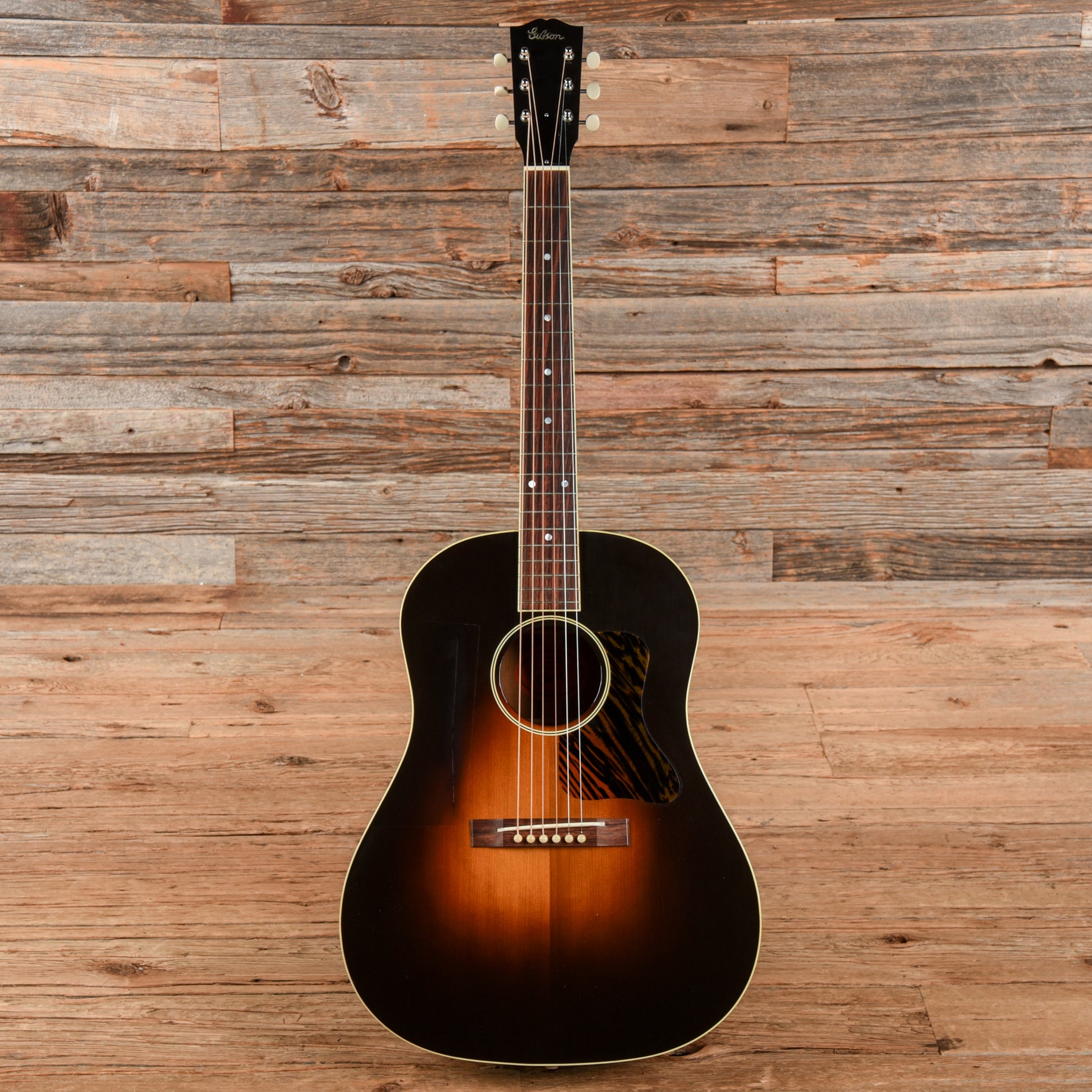 Gibson Custom 1934 Jumbo Reissue Sunburst 2022 Acoustic Guitars