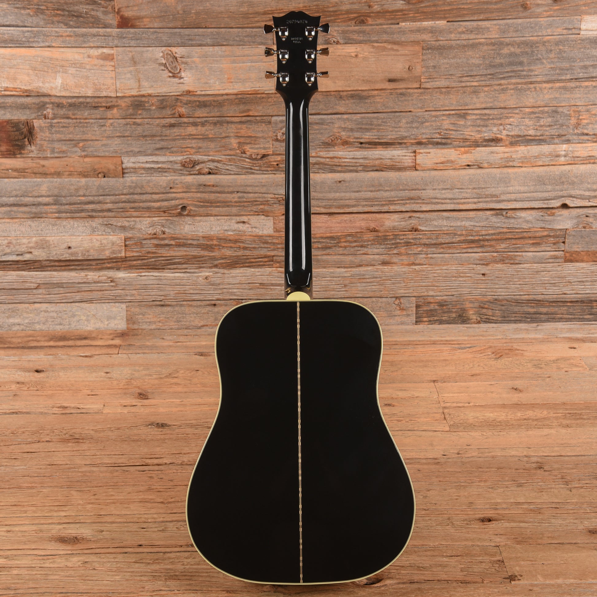 Gibson Dove Ebony 2024 Acoustic Guitars