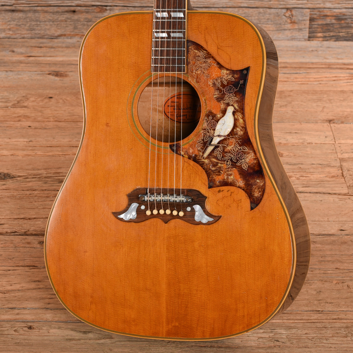 Gibson Dove Natural 1968 Acoustic Guitars
