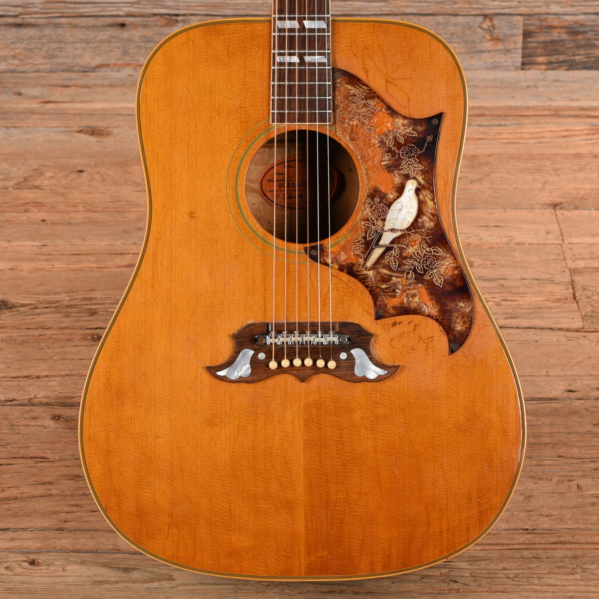 Gibson Dove Natural 1968 Acoustic Guitars