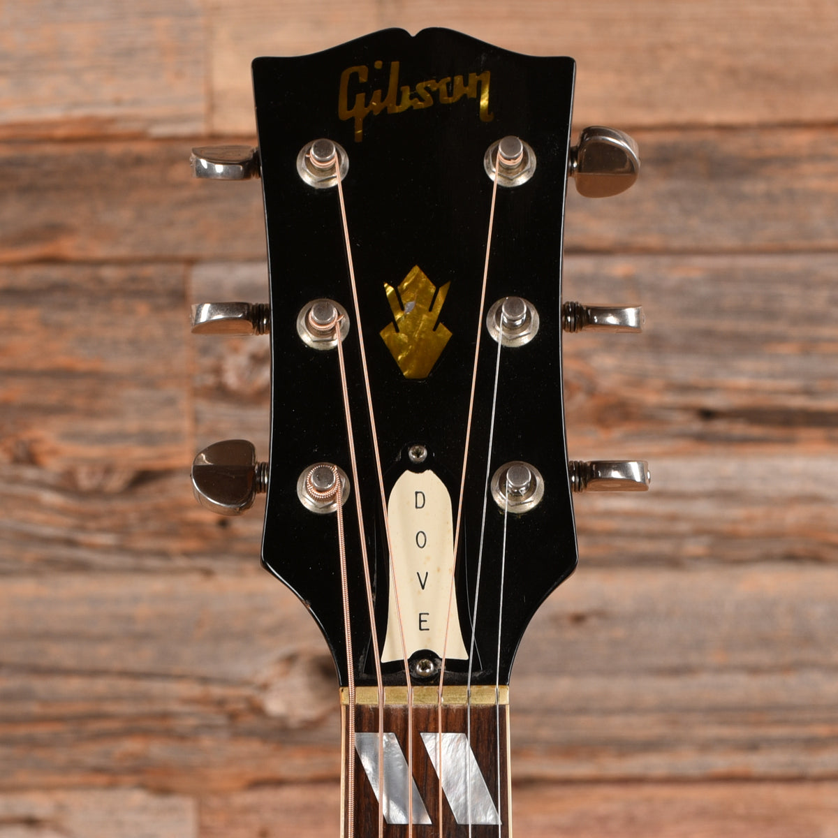 Gibson Dove Natural 1968 Acoustic Guitars