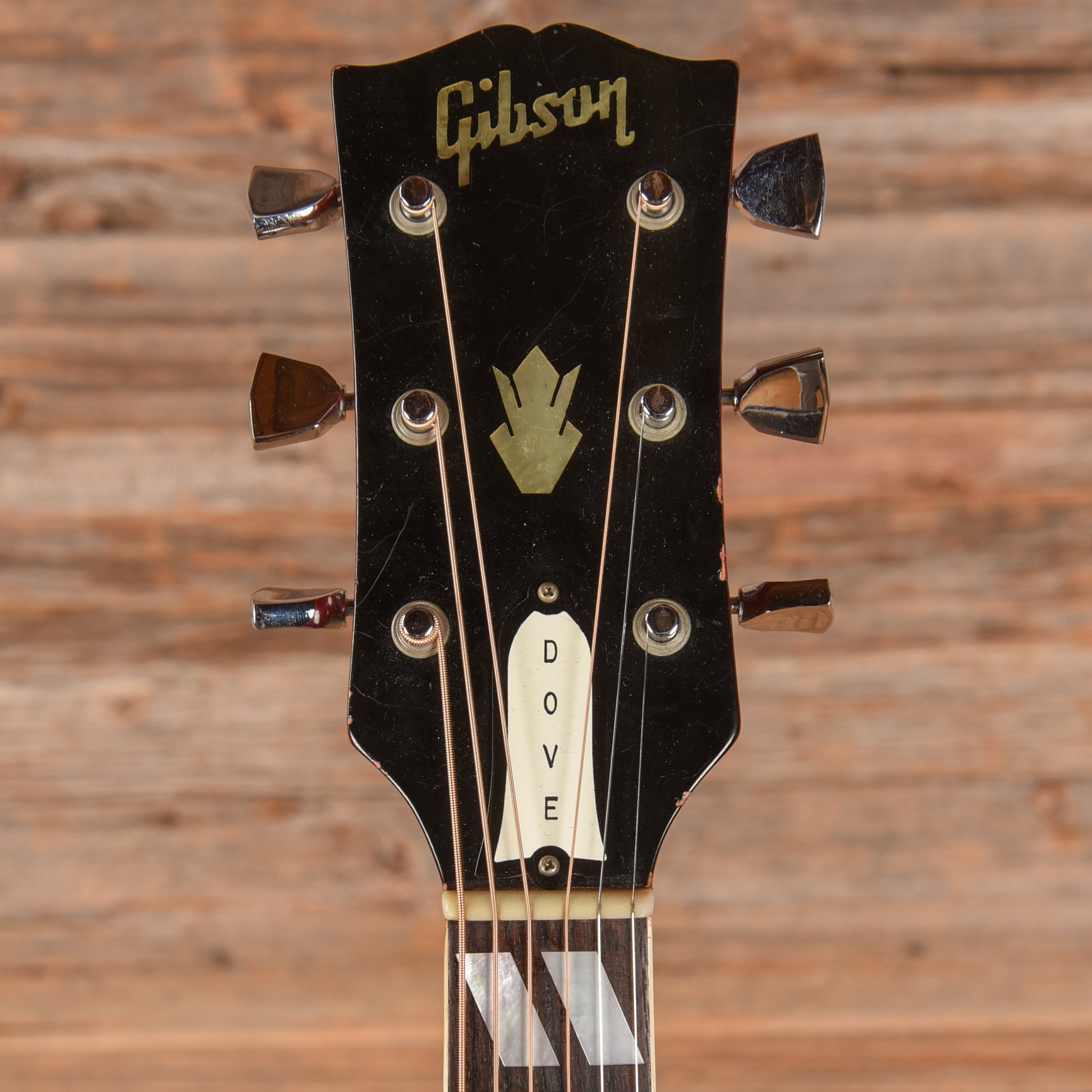 Gibson Dove Sunburst 1968 Acoustic Guitars