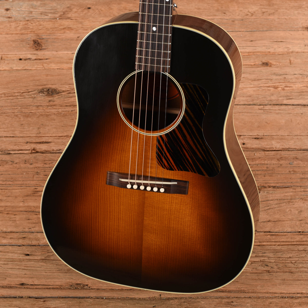 Gibson J-35 1936 Reissue Sunburst 2024 Acoustic Guitars